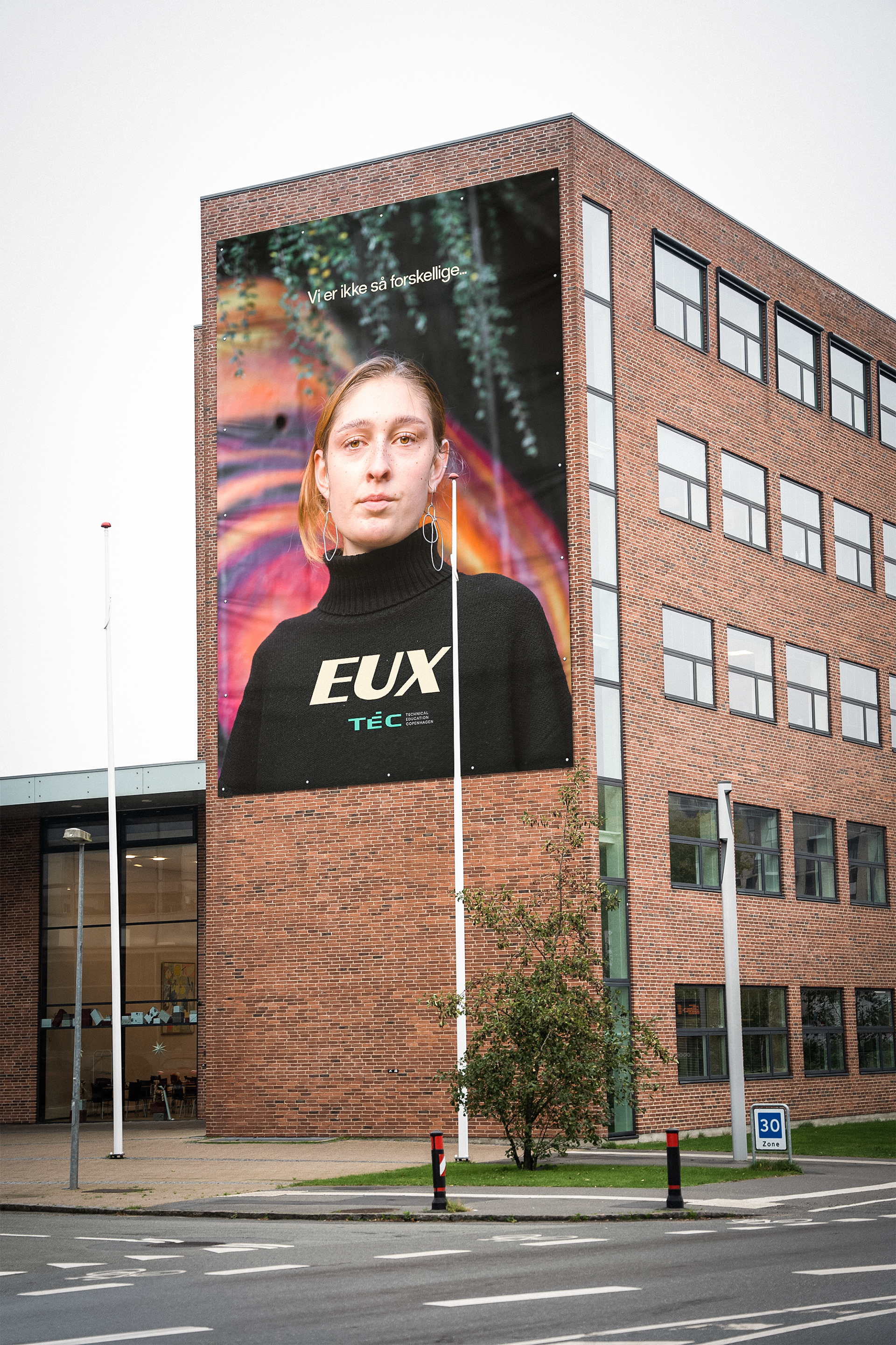 Bannere der skal vise at "almindelige" mennesker også kan vælge en erhvervsuddannelse.