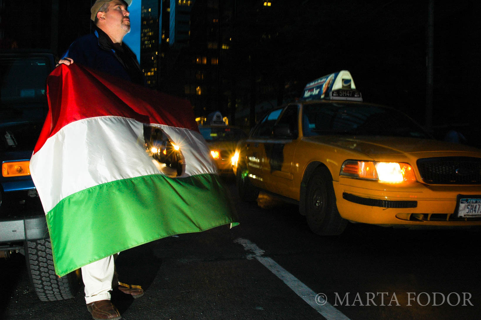 Hungarian-Anericans in front of the Hungarian Consulate demanding Prime Minister Gyurcsany's resignation. New York, NY.