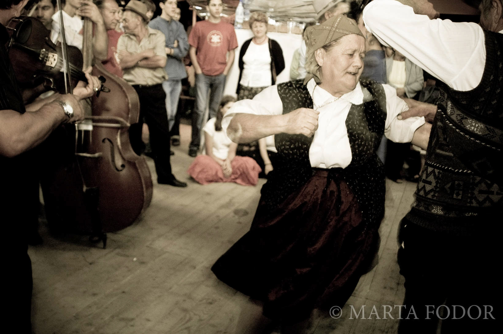 Válaszút, Romania