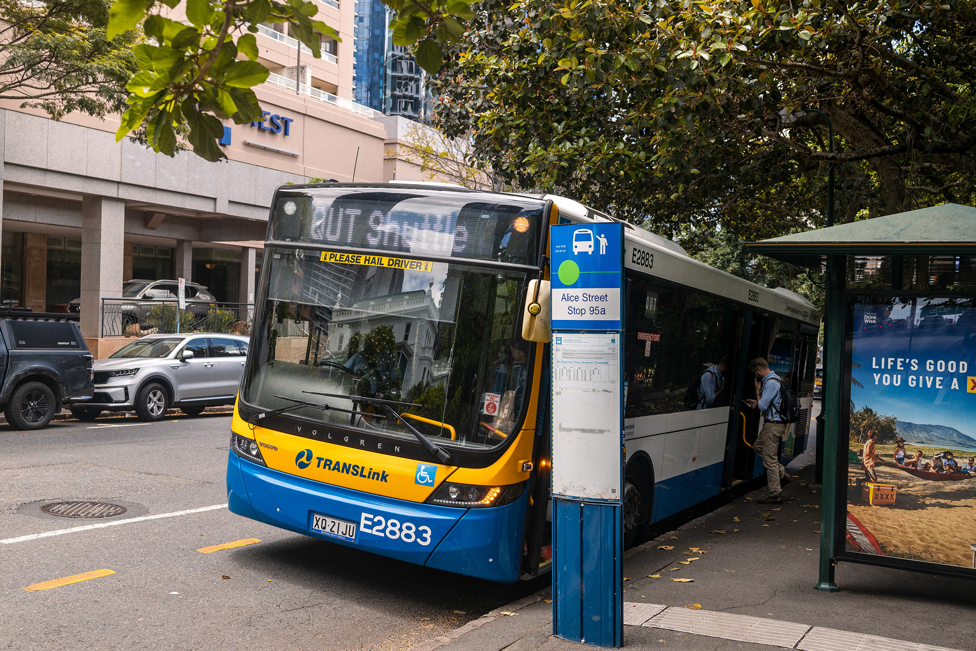 Gardens Point shuttle bus stop