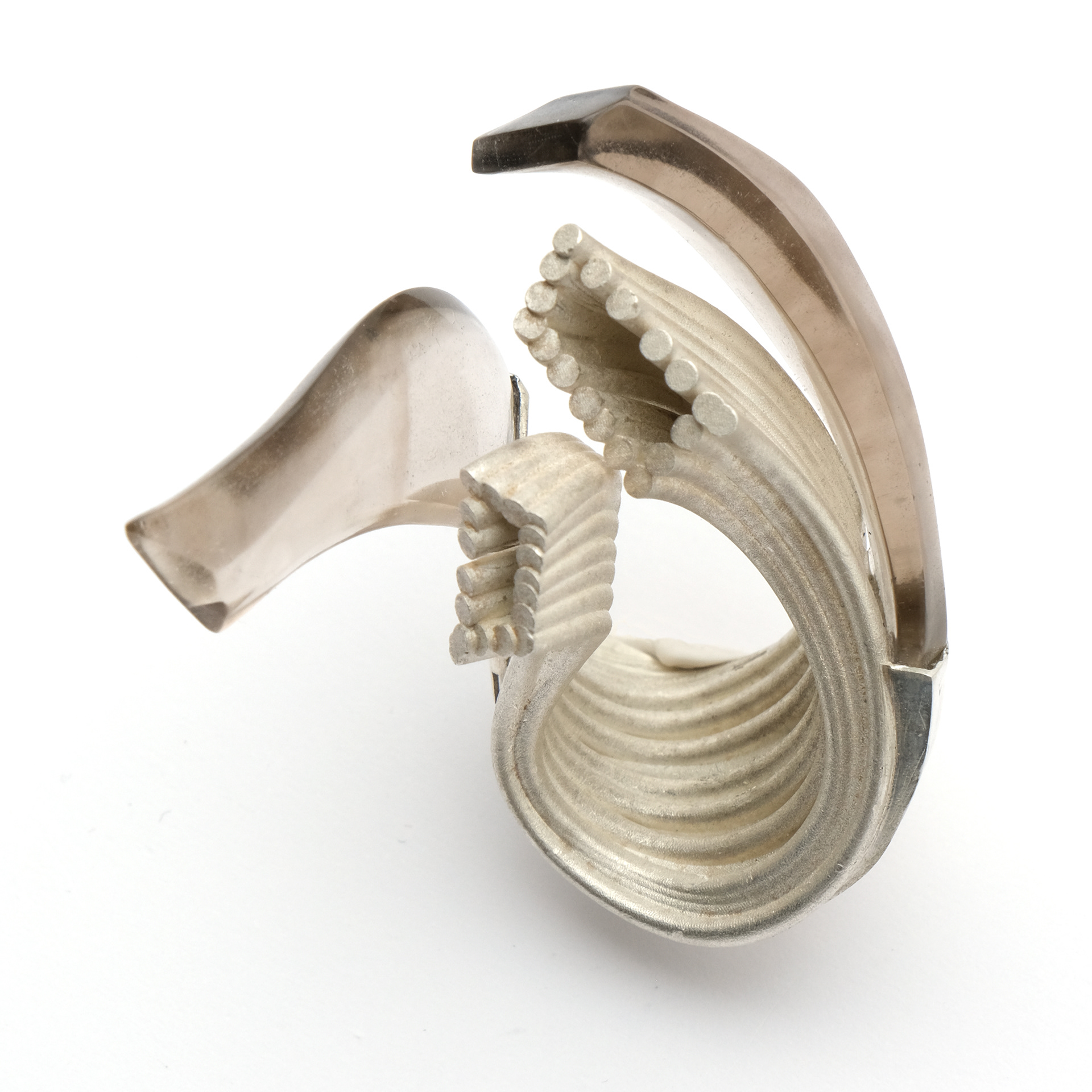 In motion, ring