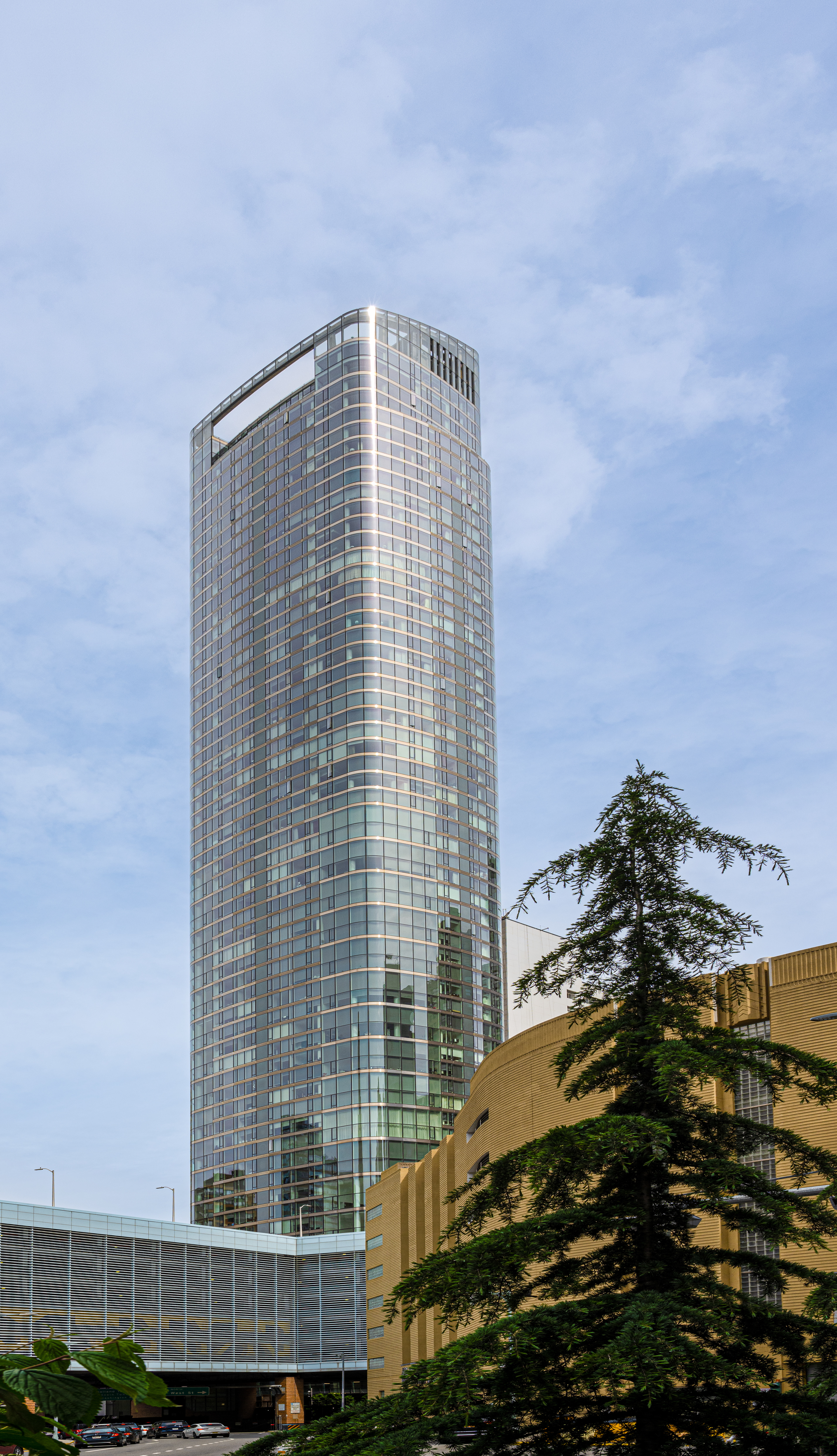 Mrakodrap u Elizabeth H. Berger Plaza