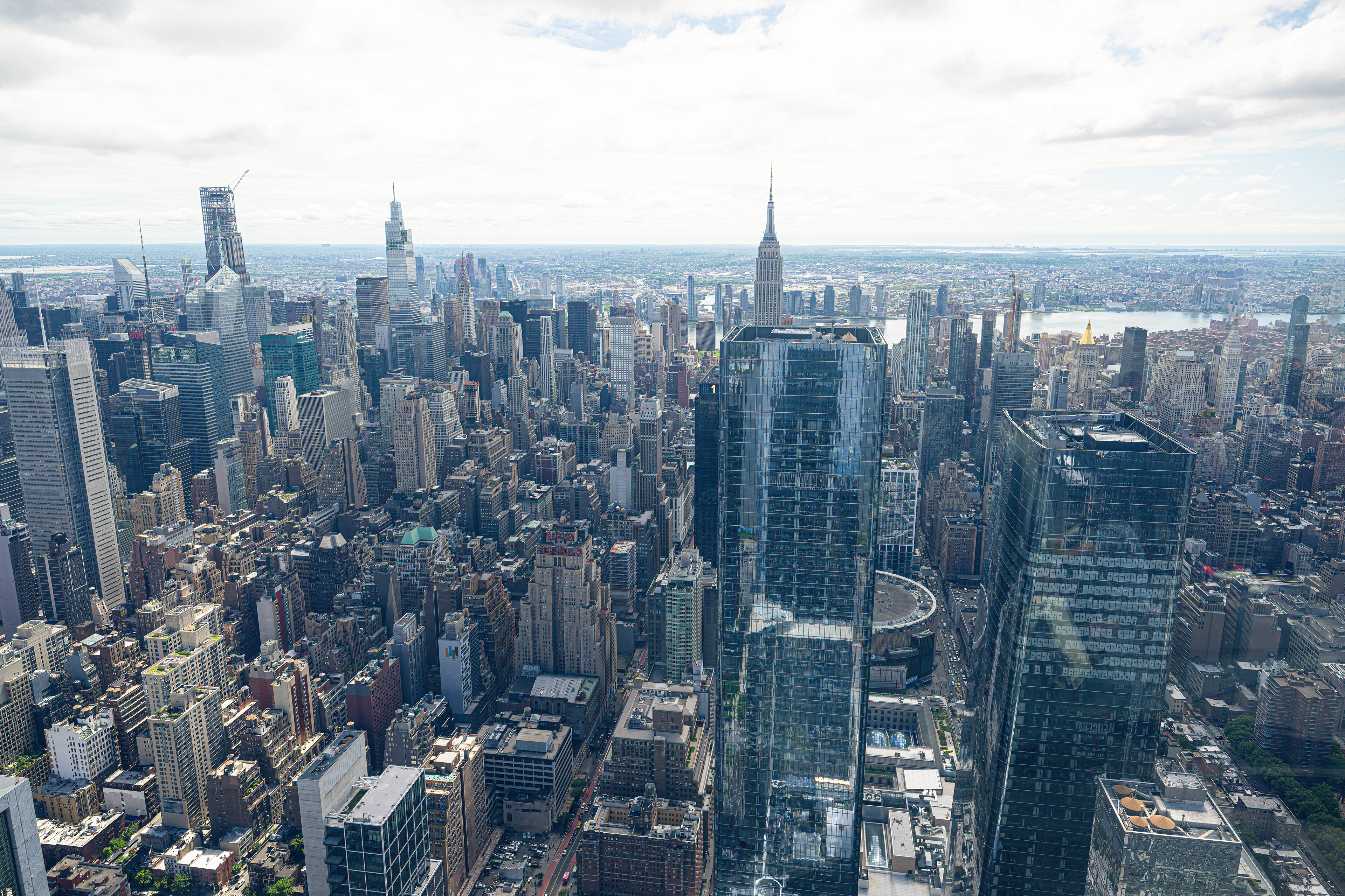 Pohled z vyhlídkové plošiny, the Edge