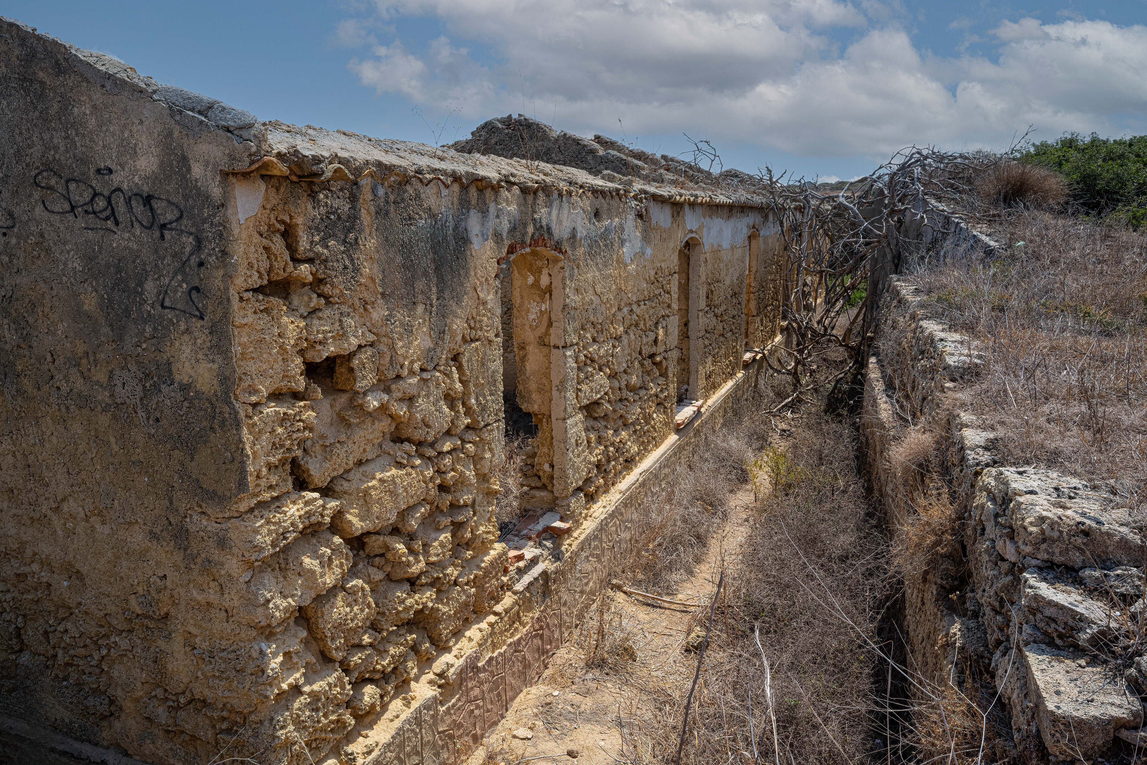 Plemmirio, opuštěné domy