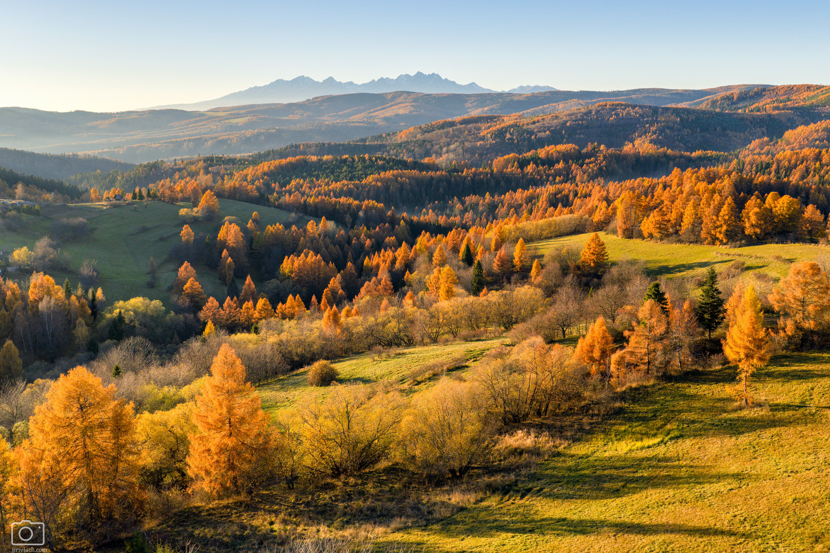 Když podzim maluje, Závada, pohled na Vysoké Tatry, 11/2025