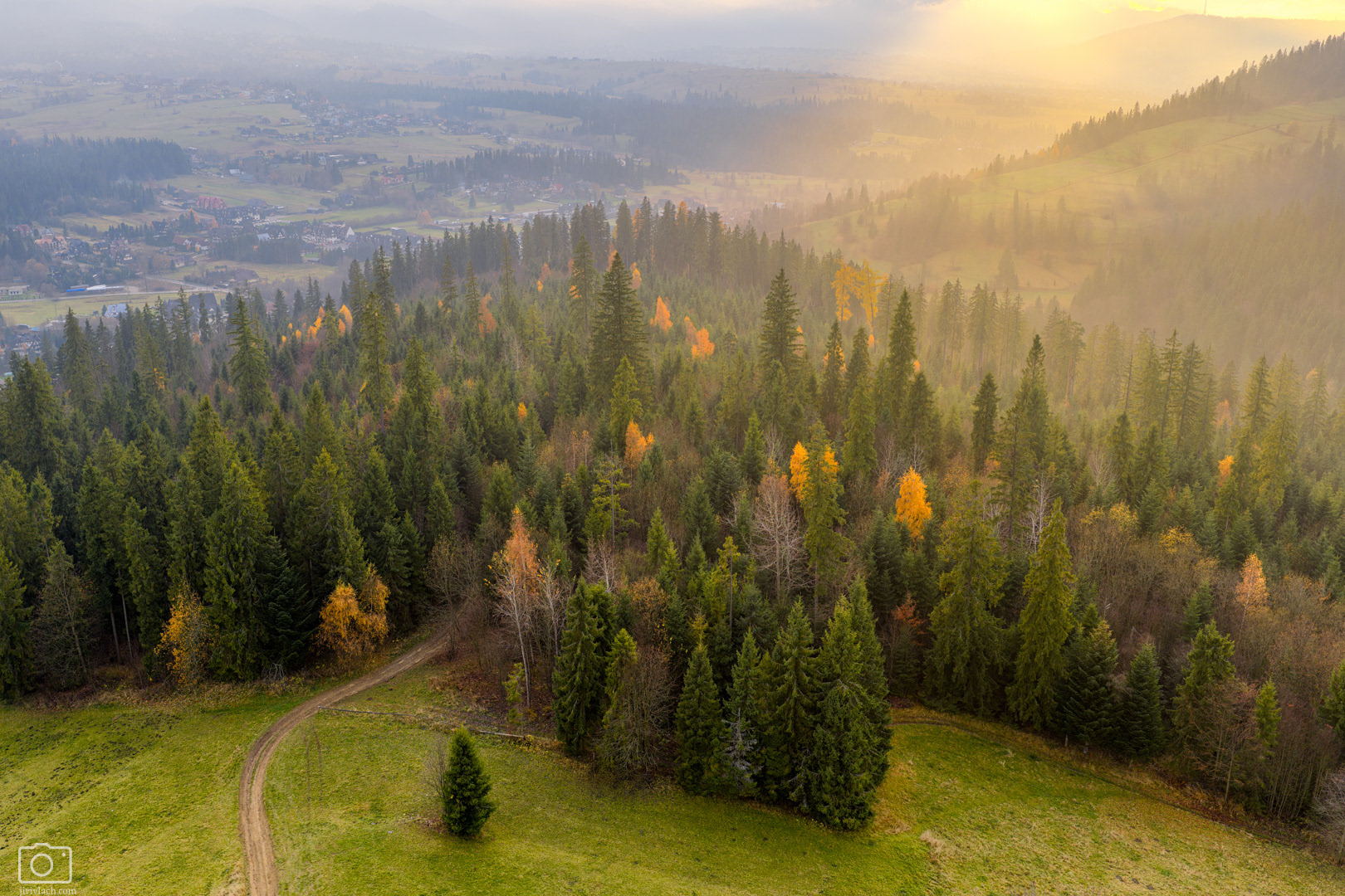 Gliczarów Górny - Skowyrowie, Polsko, 11/2025