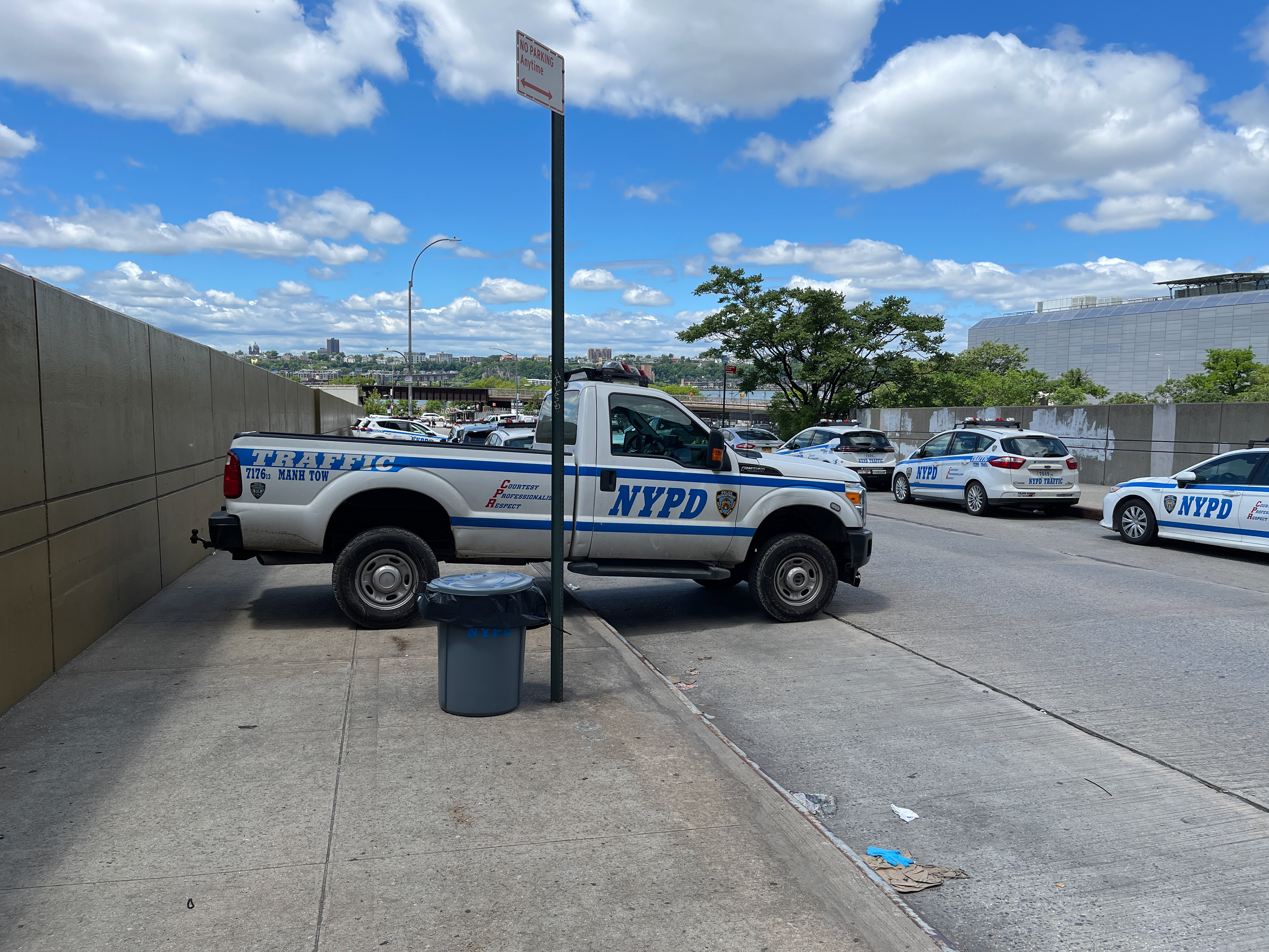 Hudson Yards, parkoviště městské policie