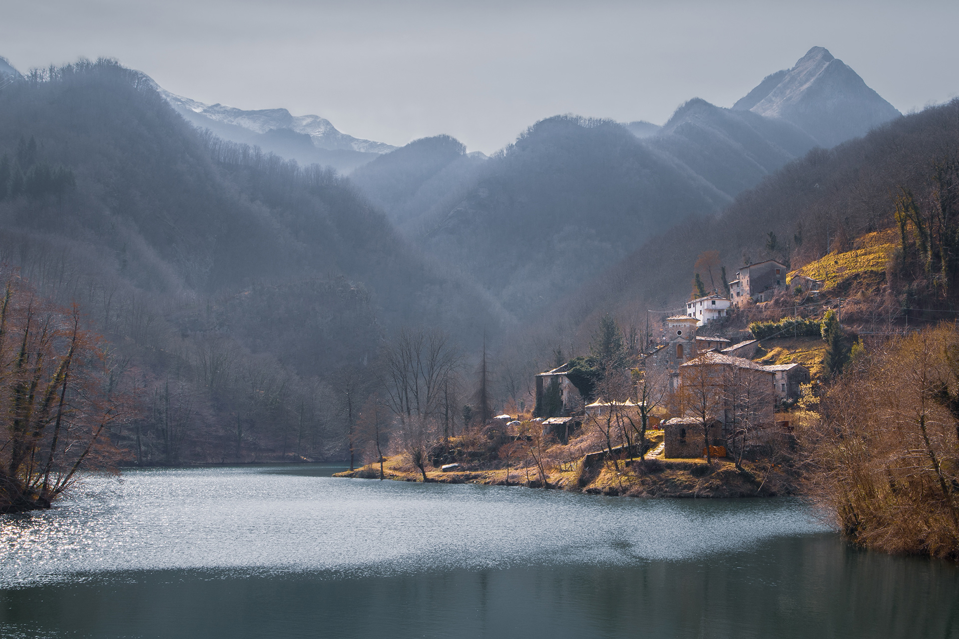 Isolasanta Lake