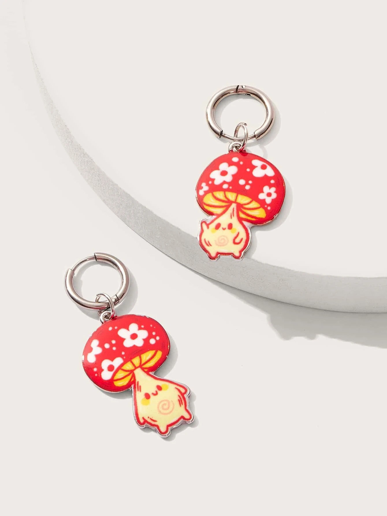 ROMWE X Emi Bee Cartoon Mushroom Drop Earrings