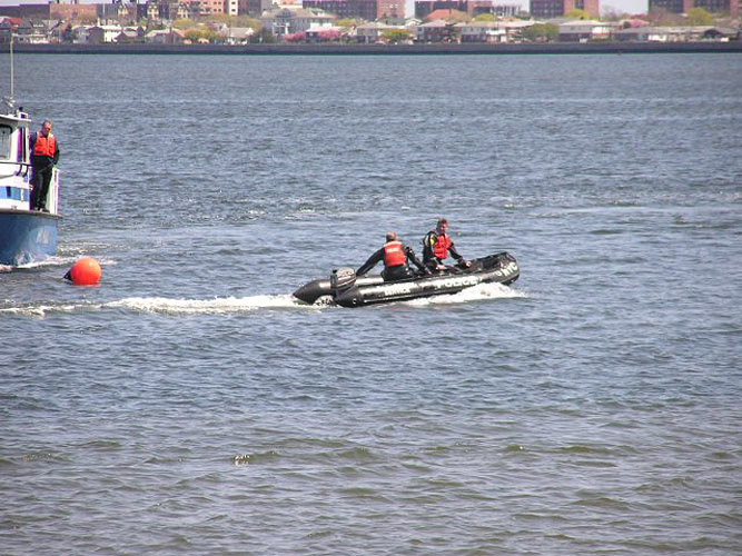 Third Annual REMA Day of Remembrance at Floyd Bennett Field 4/29/2006 (photo by Vincent Mattera)