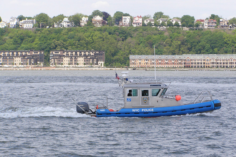 Launch 27 SAFE Boat During Fleet Week 2008