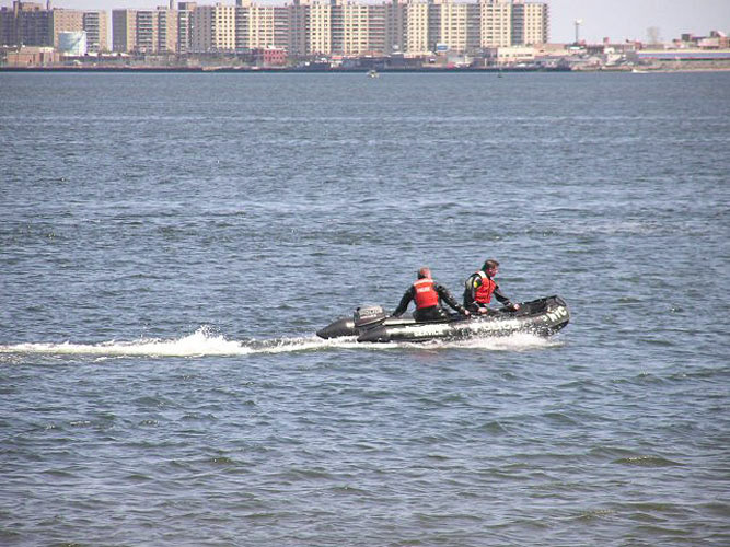 Third Annual REMA Day of Remembrance at Floyd Bennett Field 4/29/2006 (photo by Vincent Mattera)