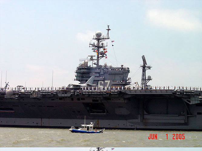 Departing Fleet Week 2005