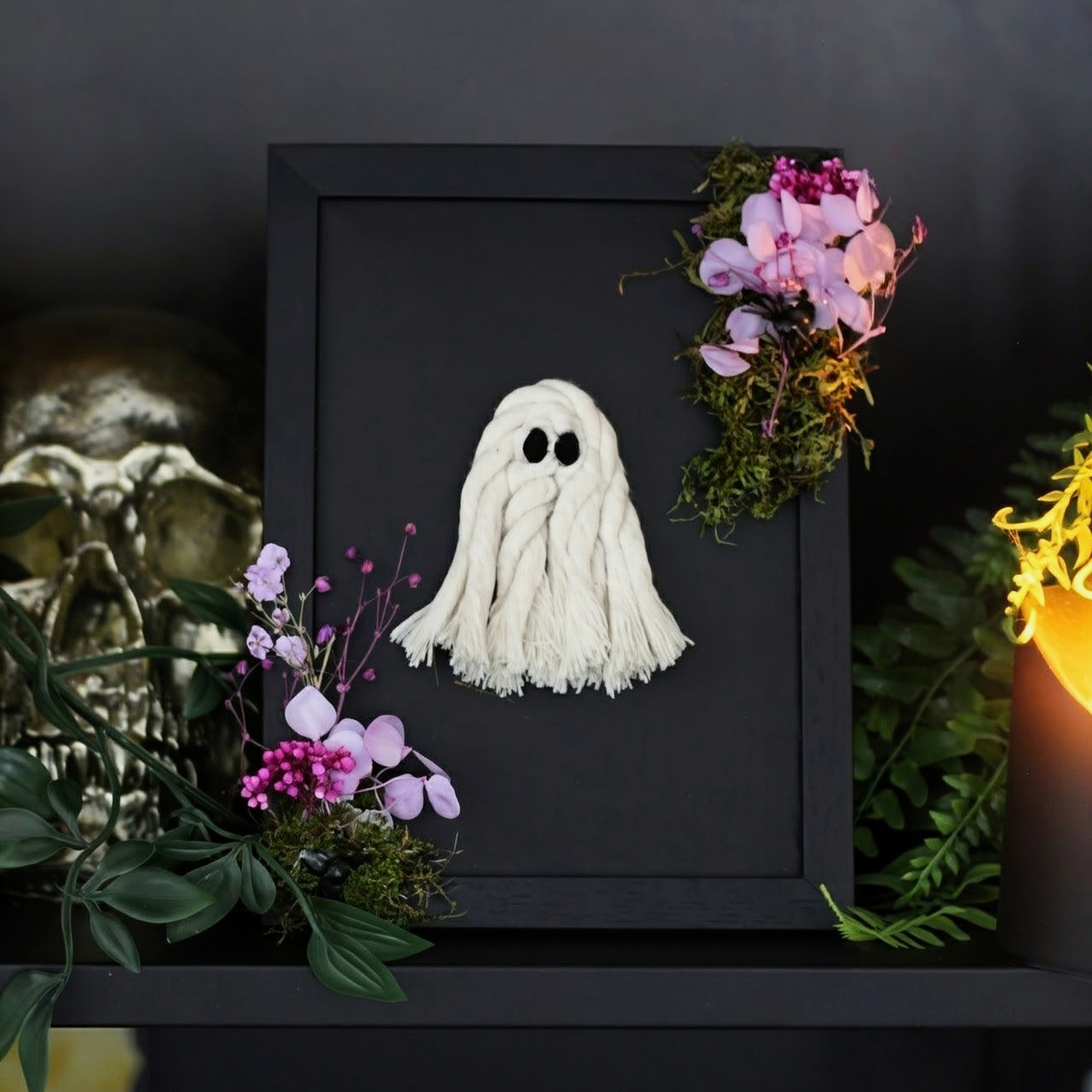 Ghost Frame Decor