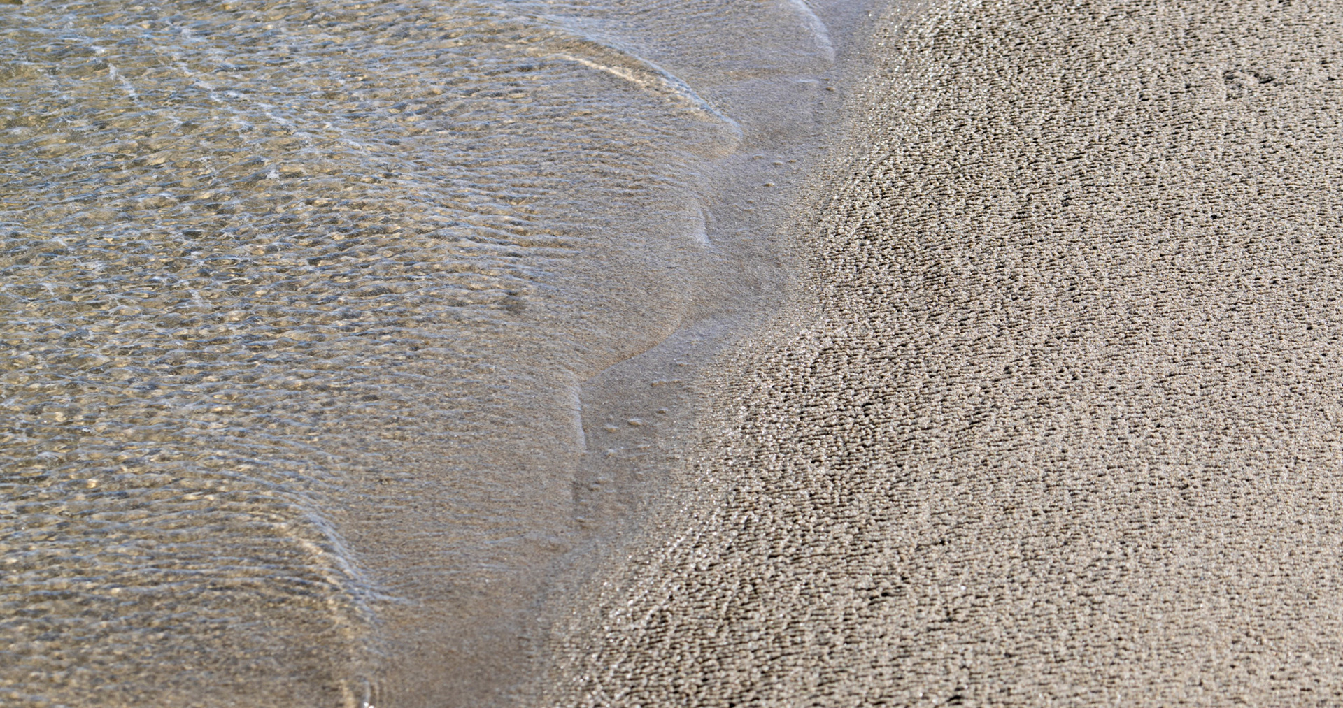 On the edge between land and sea