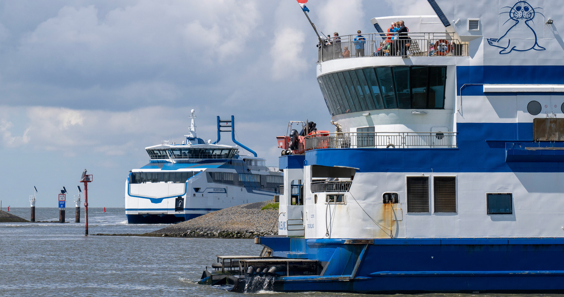 M.S. Vlieland and M.S. Willem de Vlamingh