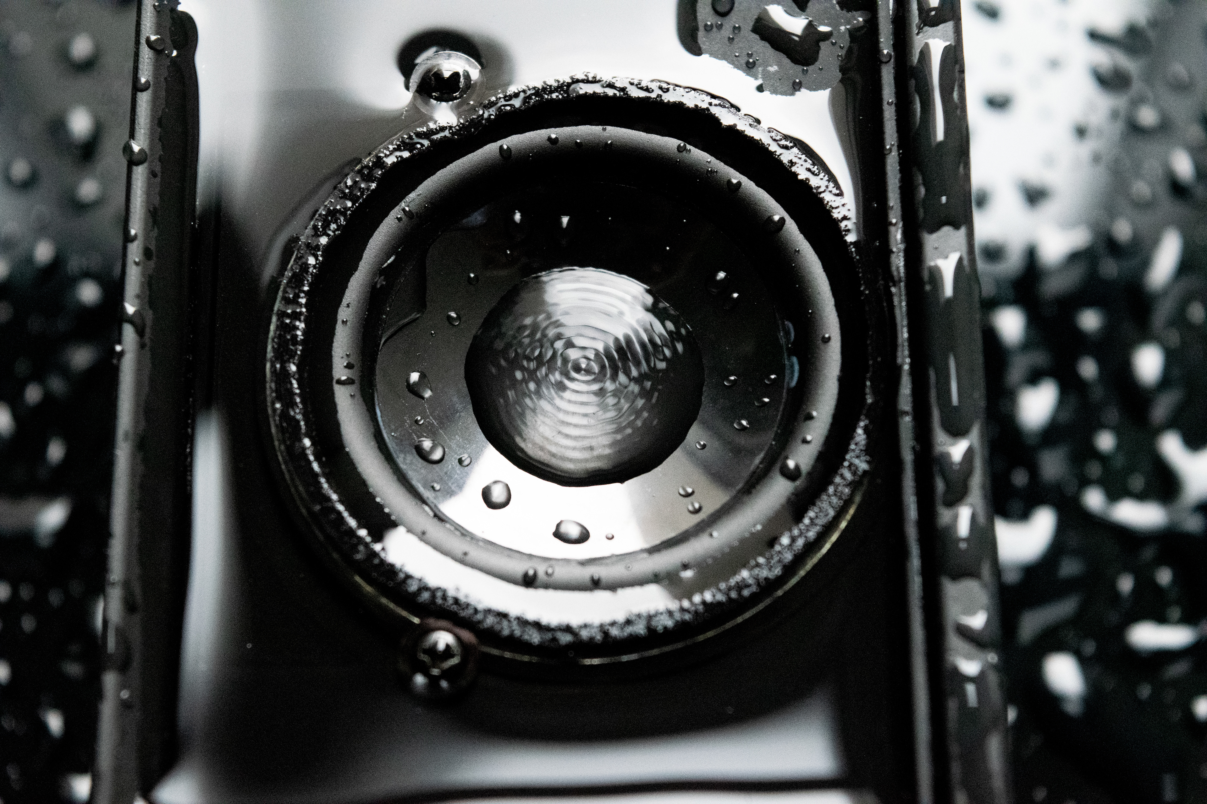 Bose Speakers Water Vibration