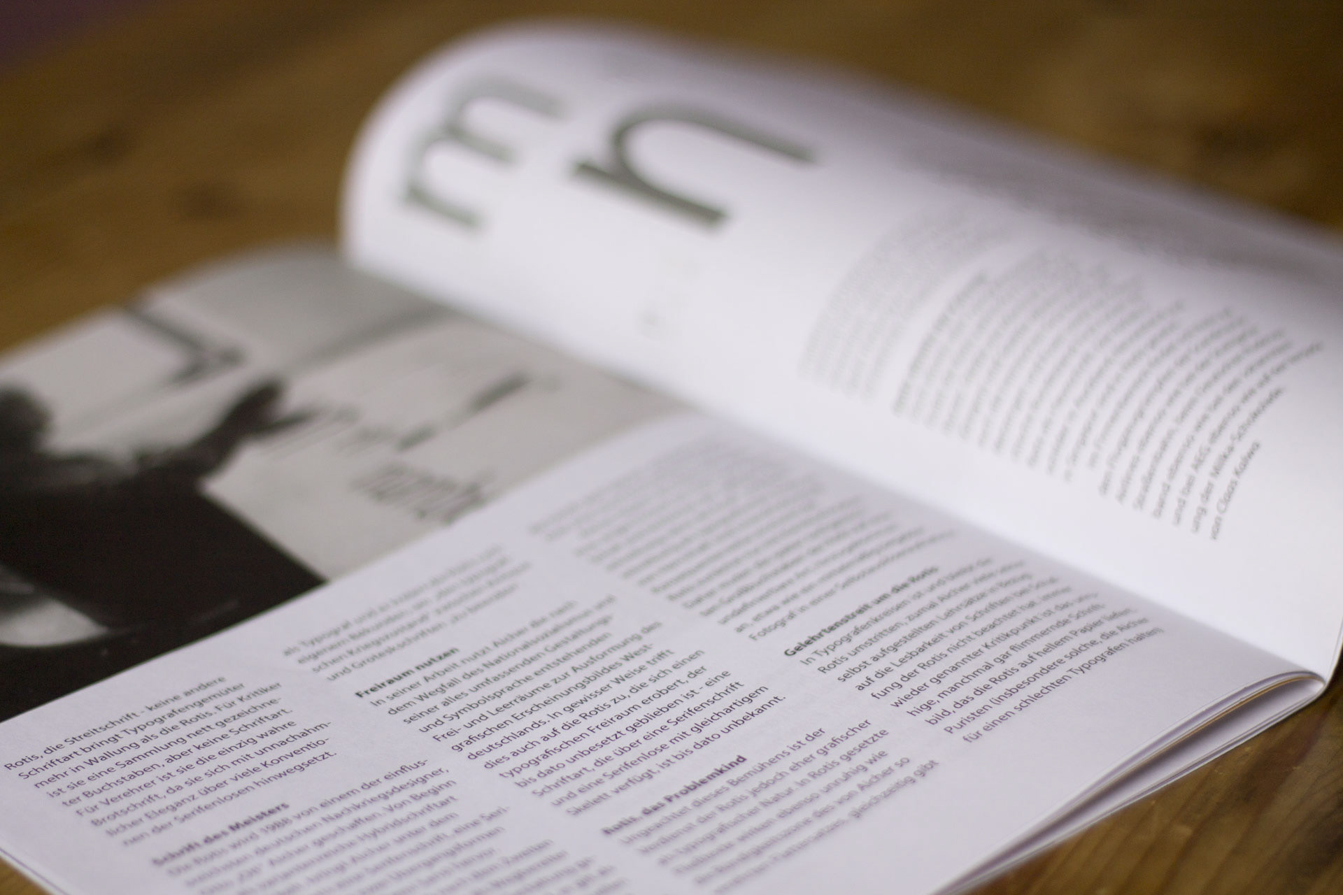 Layout und Text im Magazin. Gestaltung eines Artikels mit Fotos