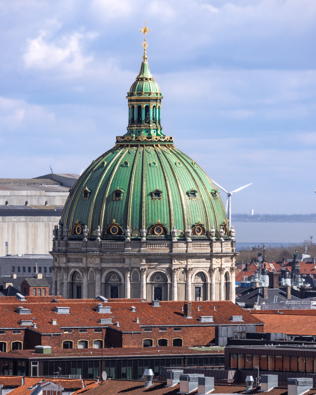 ... und die Friedrichskirche