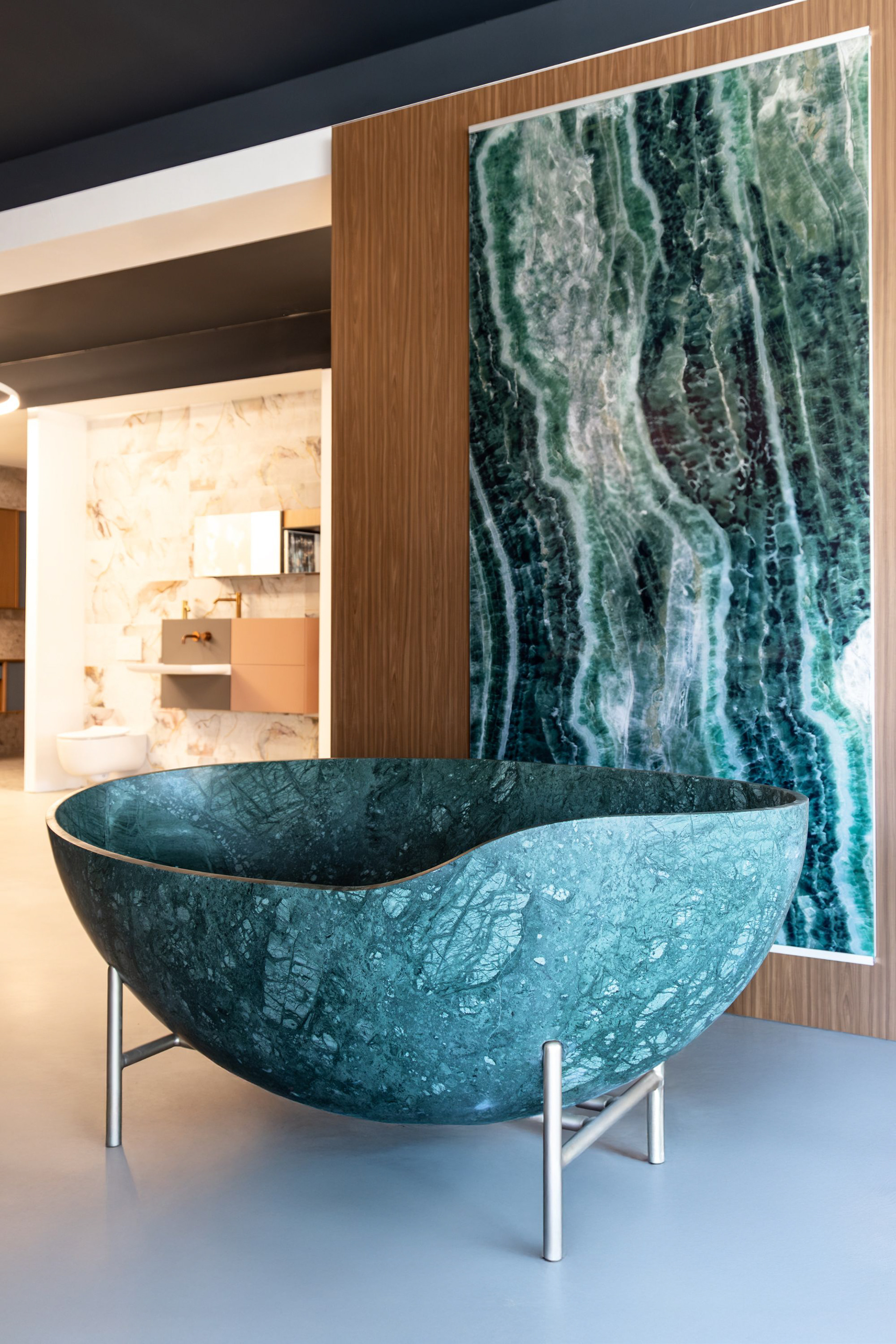 Showroom Antretter Miesbach - Marmor Badewanne