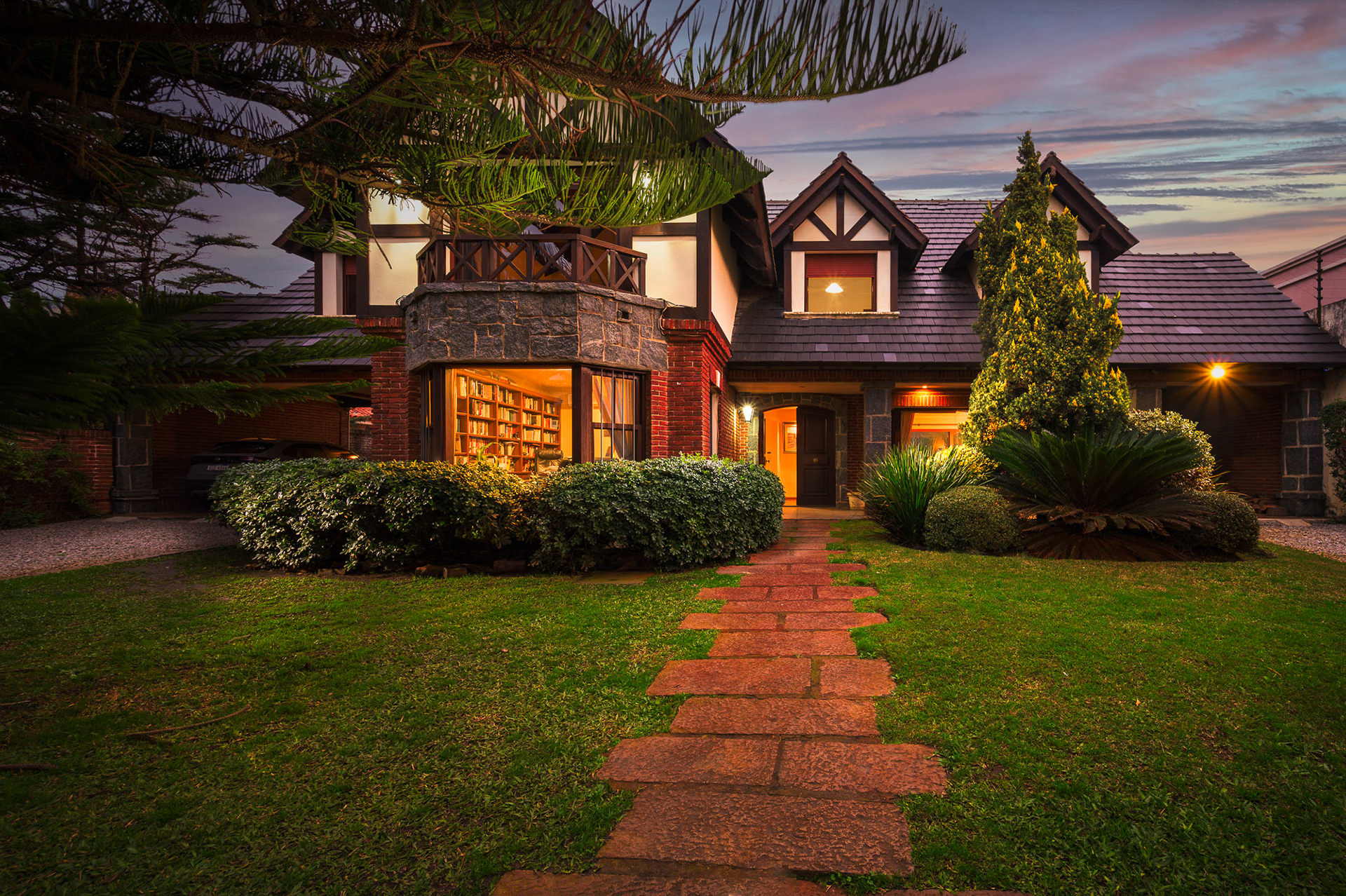 Mantua ＆Nariño, Carrasco