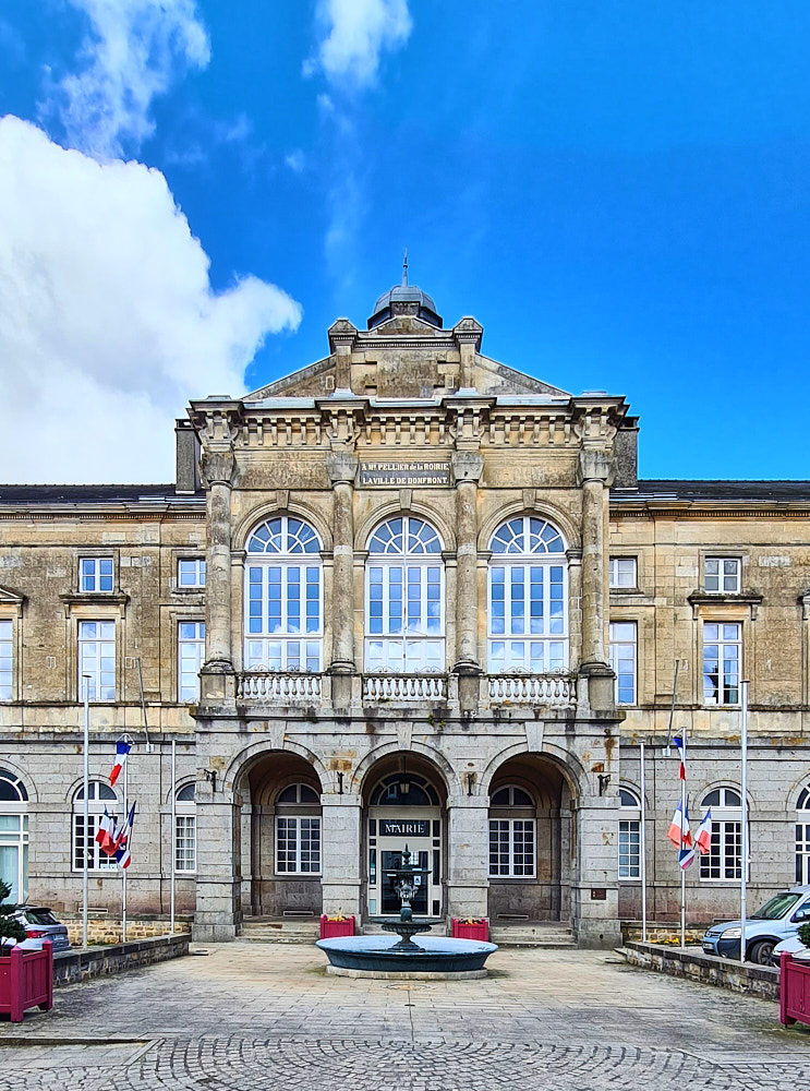 Das Rathaus von Domfront.