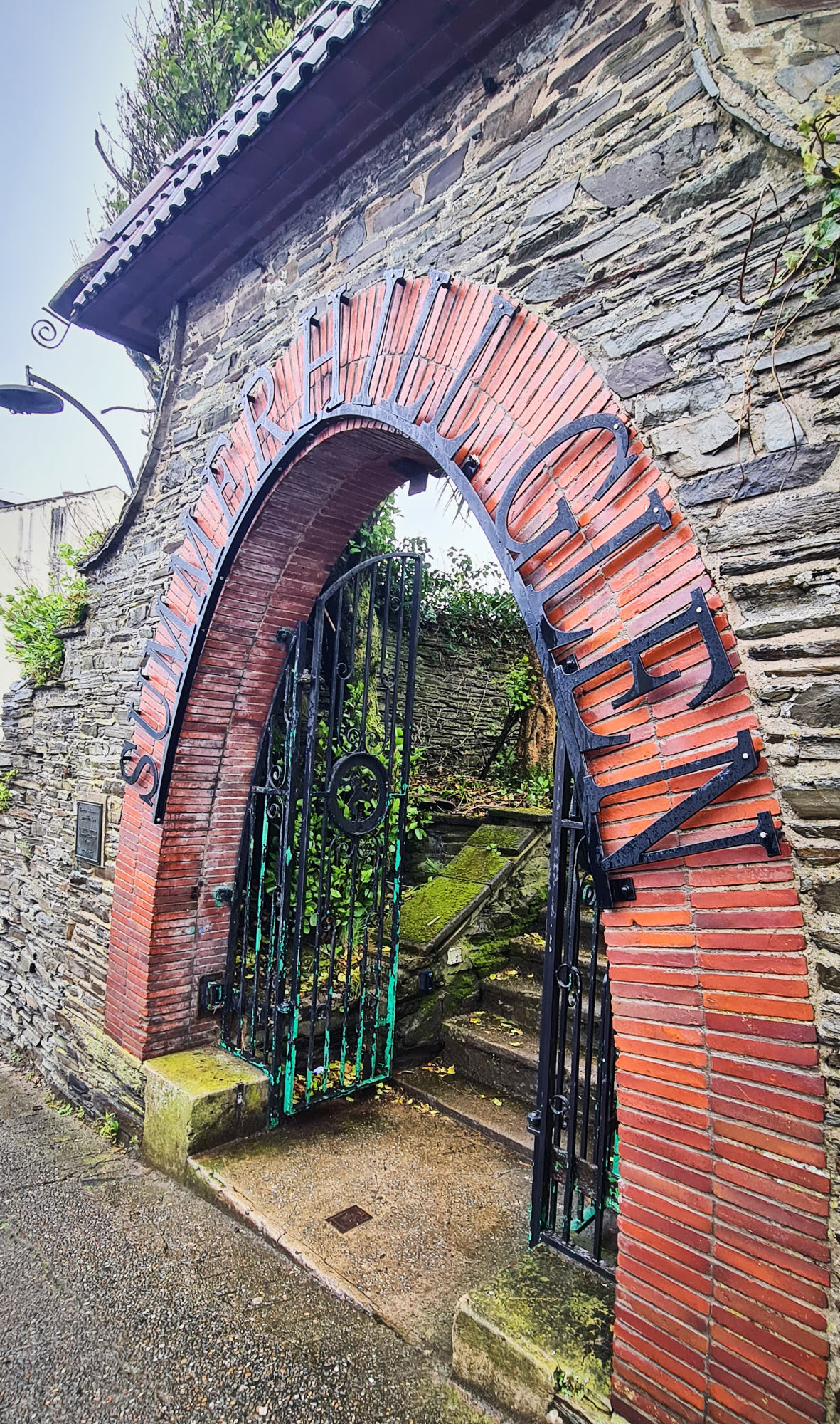 Zufalls-Fund: Summerhill Glen