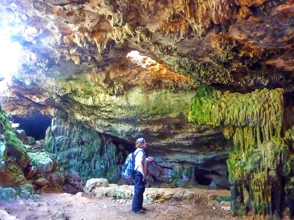 Auf Mallorca bei einem Höhlencache.