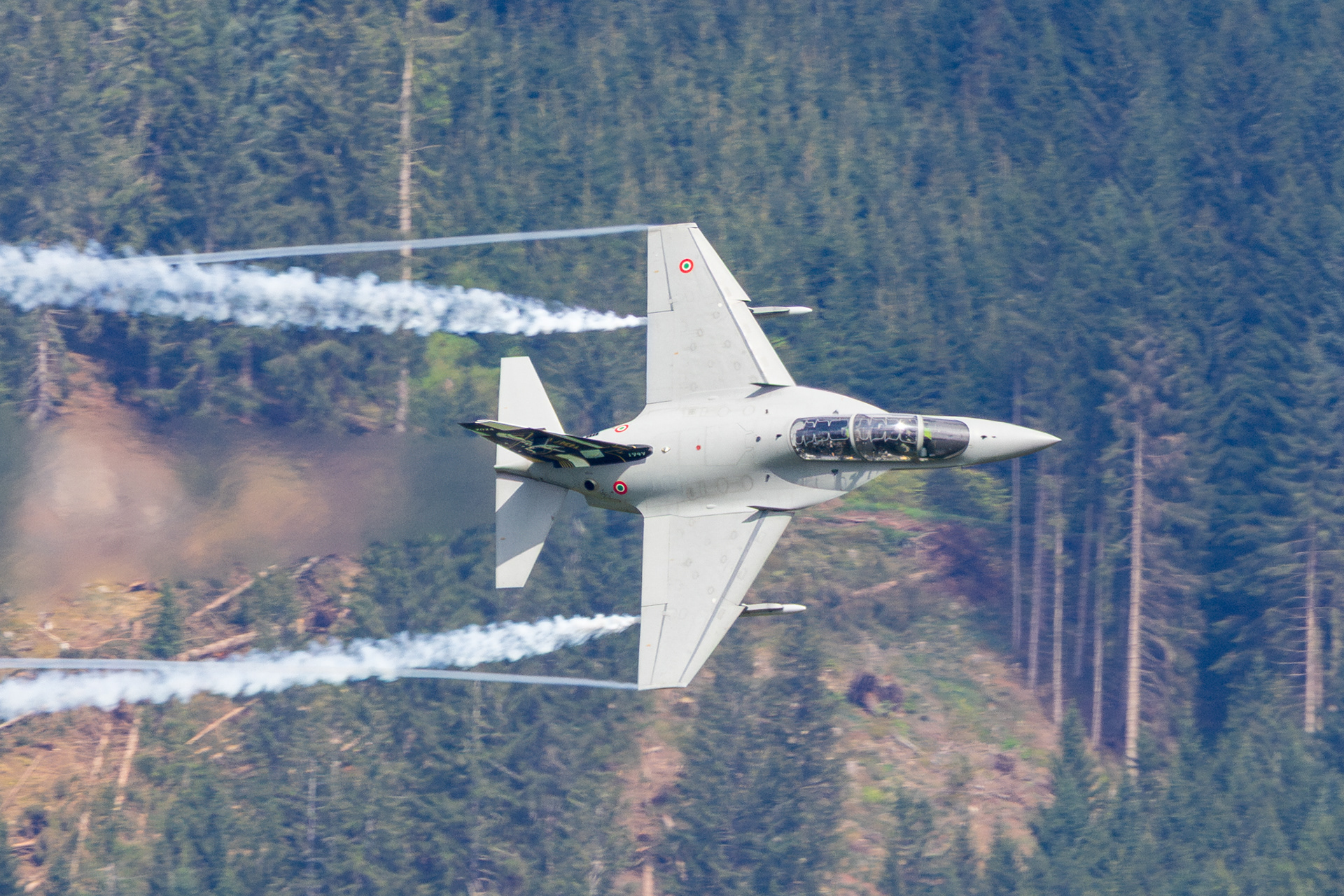 Italiaanse M346 in actie tijdens Airpower 24 in Zeltweg.