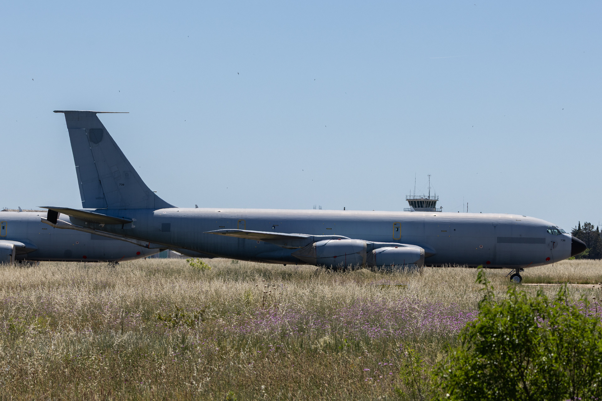 Op Nimes Garons staan de Franse Luchtmacht KC-135 tankvliegtuigen opgeslagen tot ze verkocht zijn.