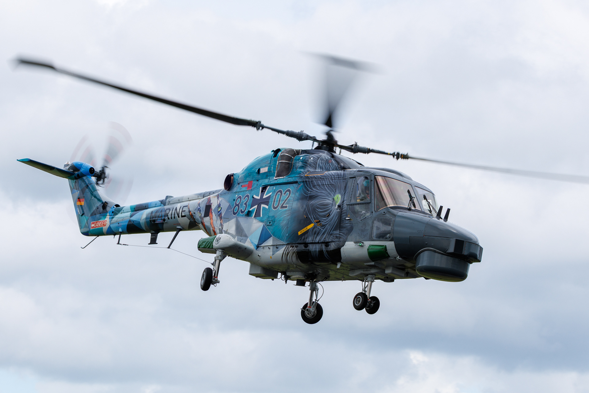 Westland Sea Lynx Mk.88A (83+02) van de Duitse Marine met spectaculaire beschildering.