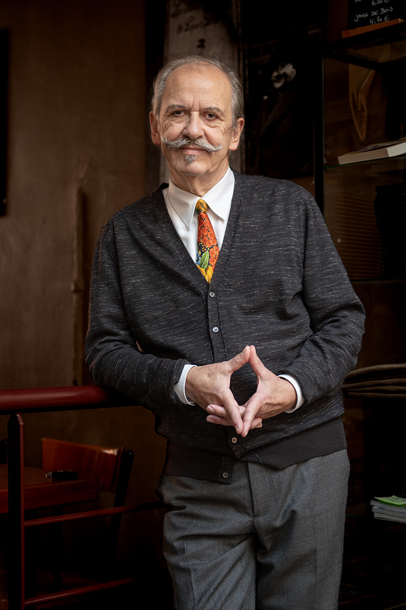 Robert Delathouwer, politicus, acteur BVT, gids in ‘t Brussels in Basiliek Koekelberg en Chocolat Village, tevens bestuurder van “Manne van de Platou” (Koekelbergse dialectvereniging) en streektaalcoördinator van het Brussels.