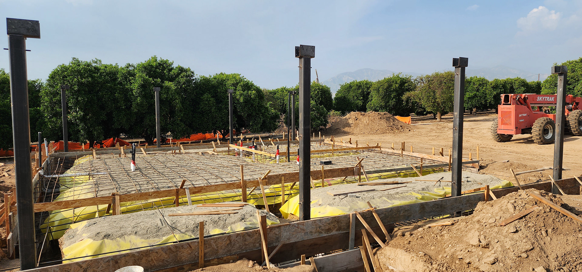 House is supported by 4 steel beams in the front and 4 in the back