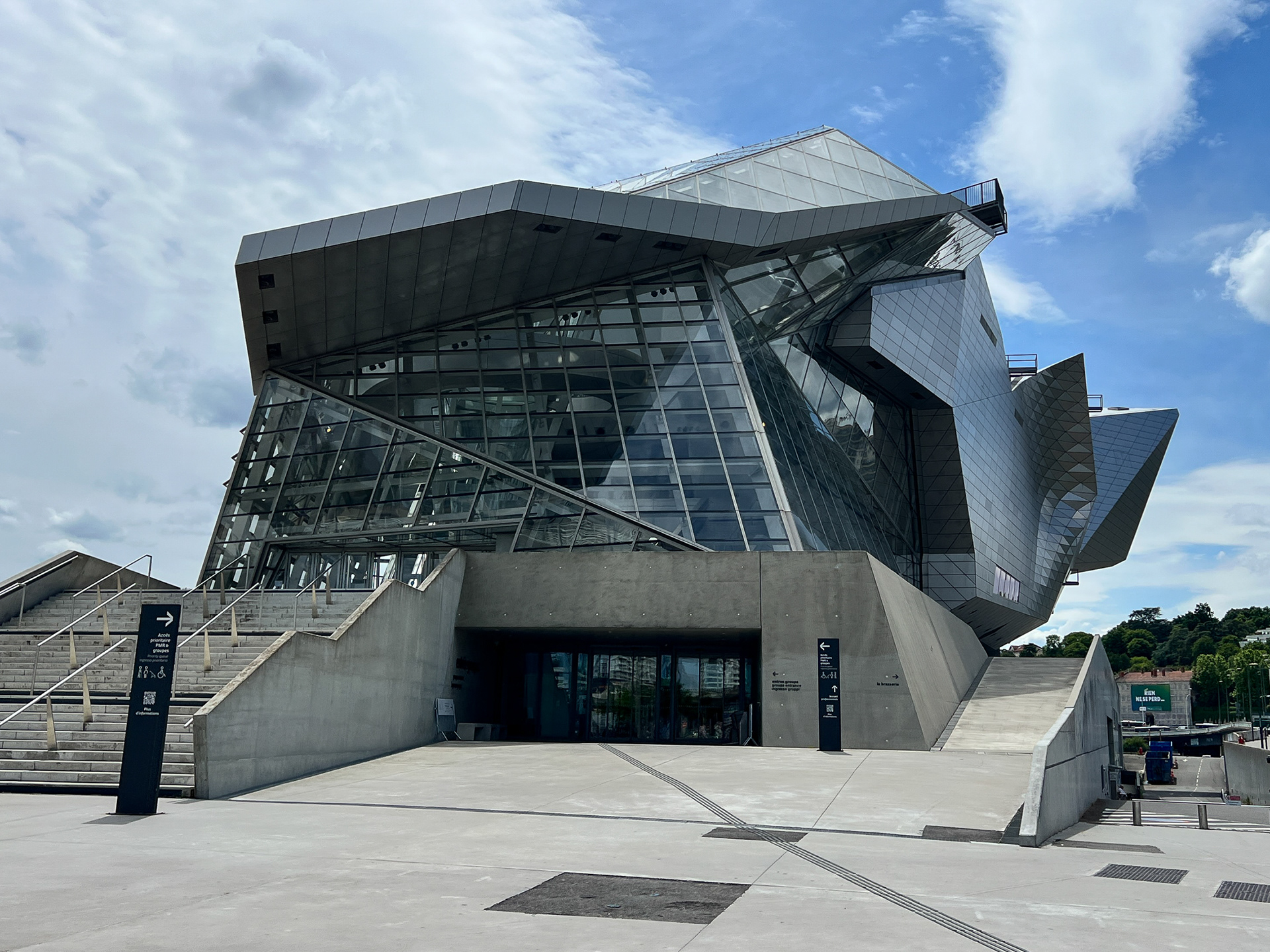 Musee des Confluences - a museum of natural history