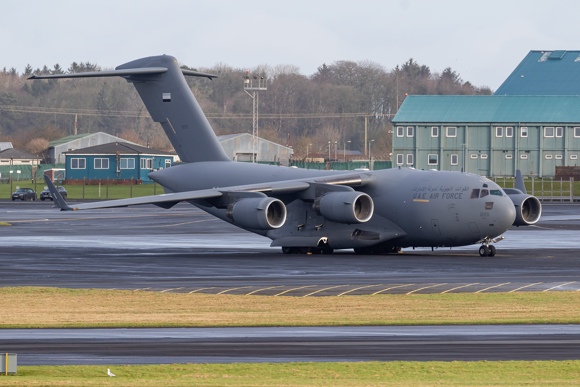 1229 Boeing C-17A Globemaster III United Arab Emirates Air Force Prestwick EGPK PIK UAEAF C17