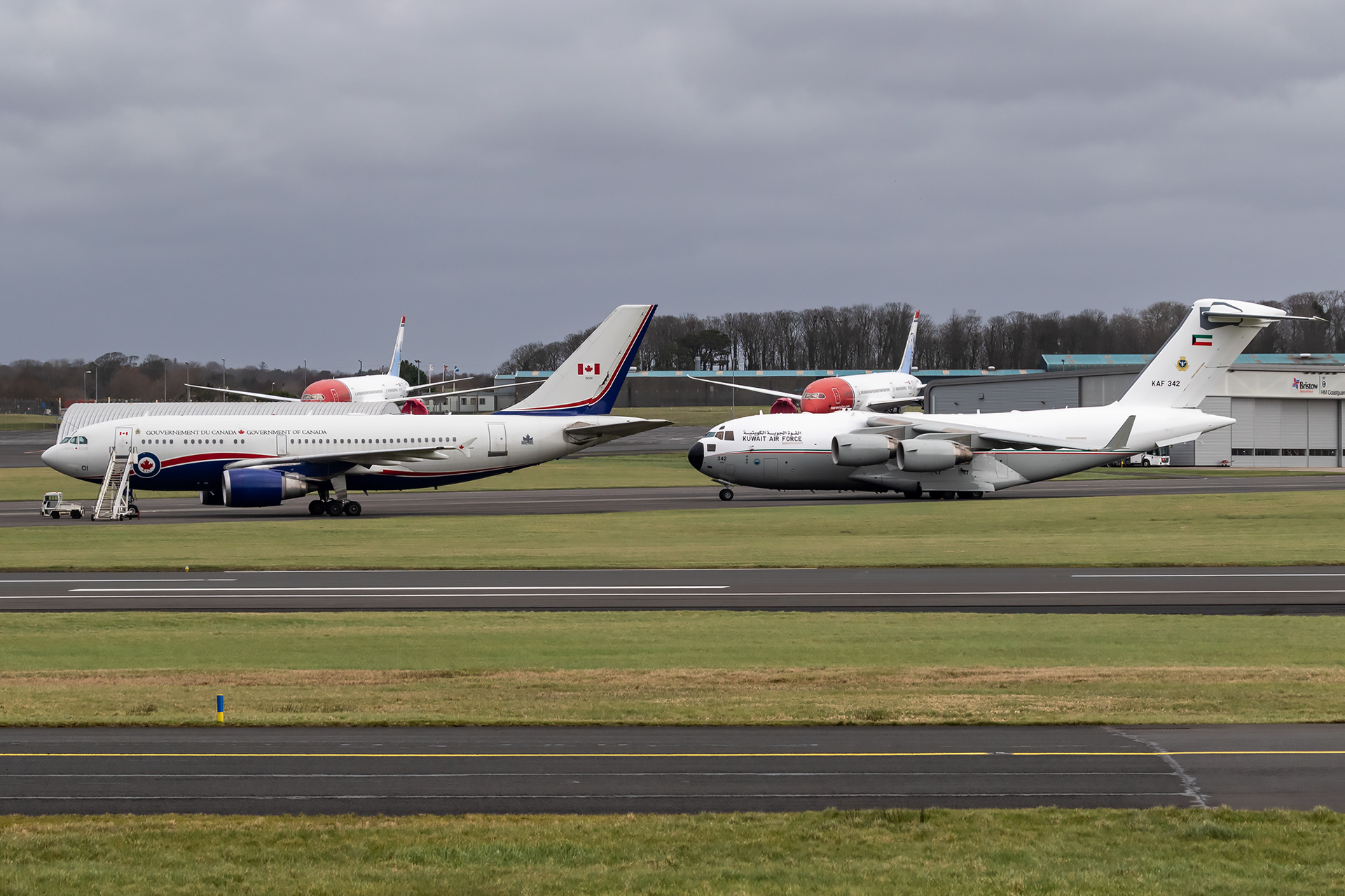 15001 Airbus A310 CC-150 Polaris RCAF Royal Canadian Government KAF342 Boeing C17 C-17A Globemaster III KAF Kuwait Air Force Prestwick EGPK PIK