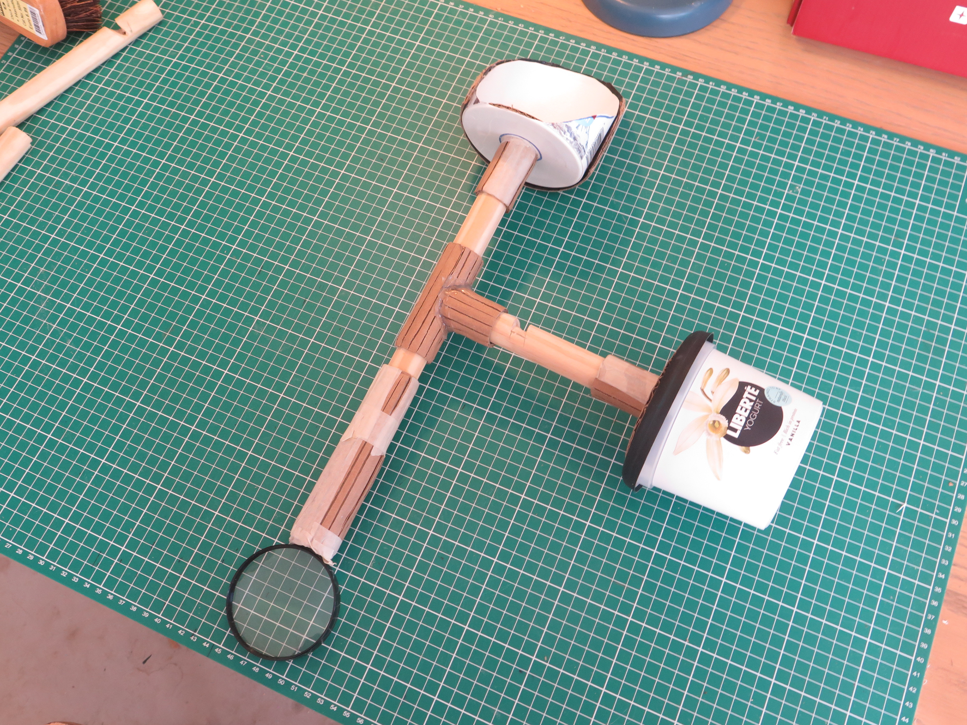 An example of what you could make with this early prototype. A magnifying glass, scoop and container