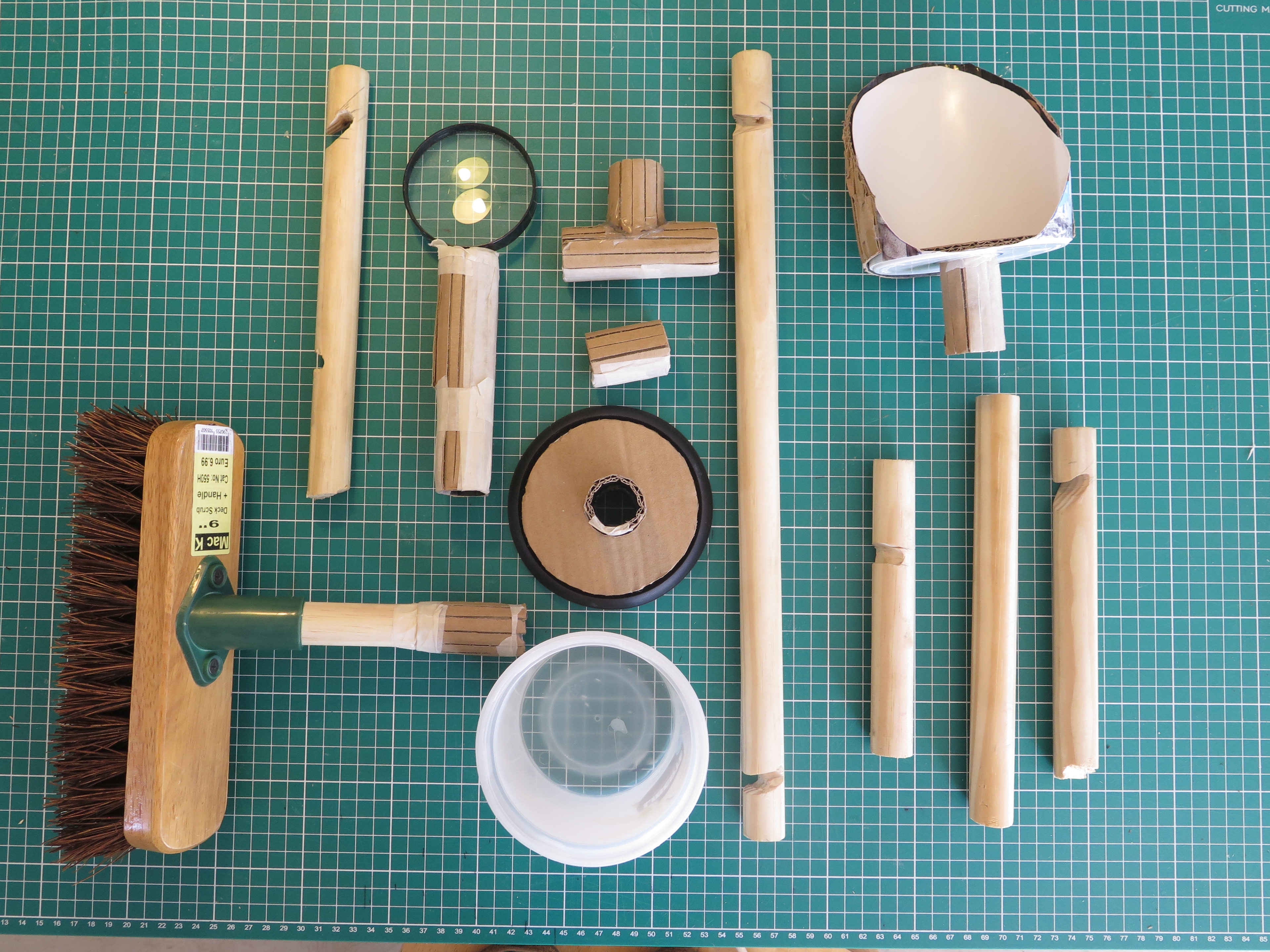 The first sketch models for the concept of  modular tools. Made usuing found objects in my home such as cardboard, old containers and a broom handle.