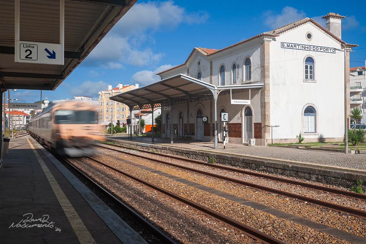 São Martinho do Porto - Alcobaça, Portugal - 28mm Exposure: 1/15 sec, f/11,  ISO 100 Time 10:45