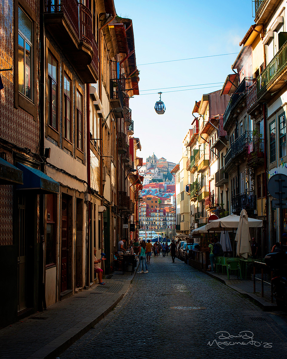 Rua Candido dos Reis - Porto, Portugal - 50mm Exposure: 1/160 sec, f/8,  ISO 200 Time 17:31