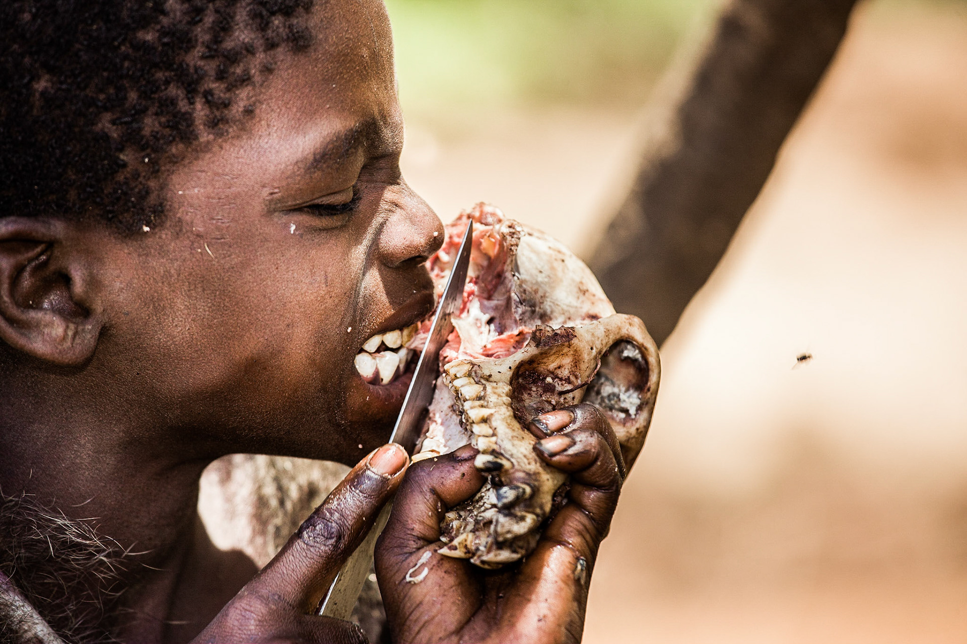 Hadza tribe, Lake Eyasi, Tanzania - 17 March 2011 / Lidé z kmene Hadza, Tanzánie, 2011