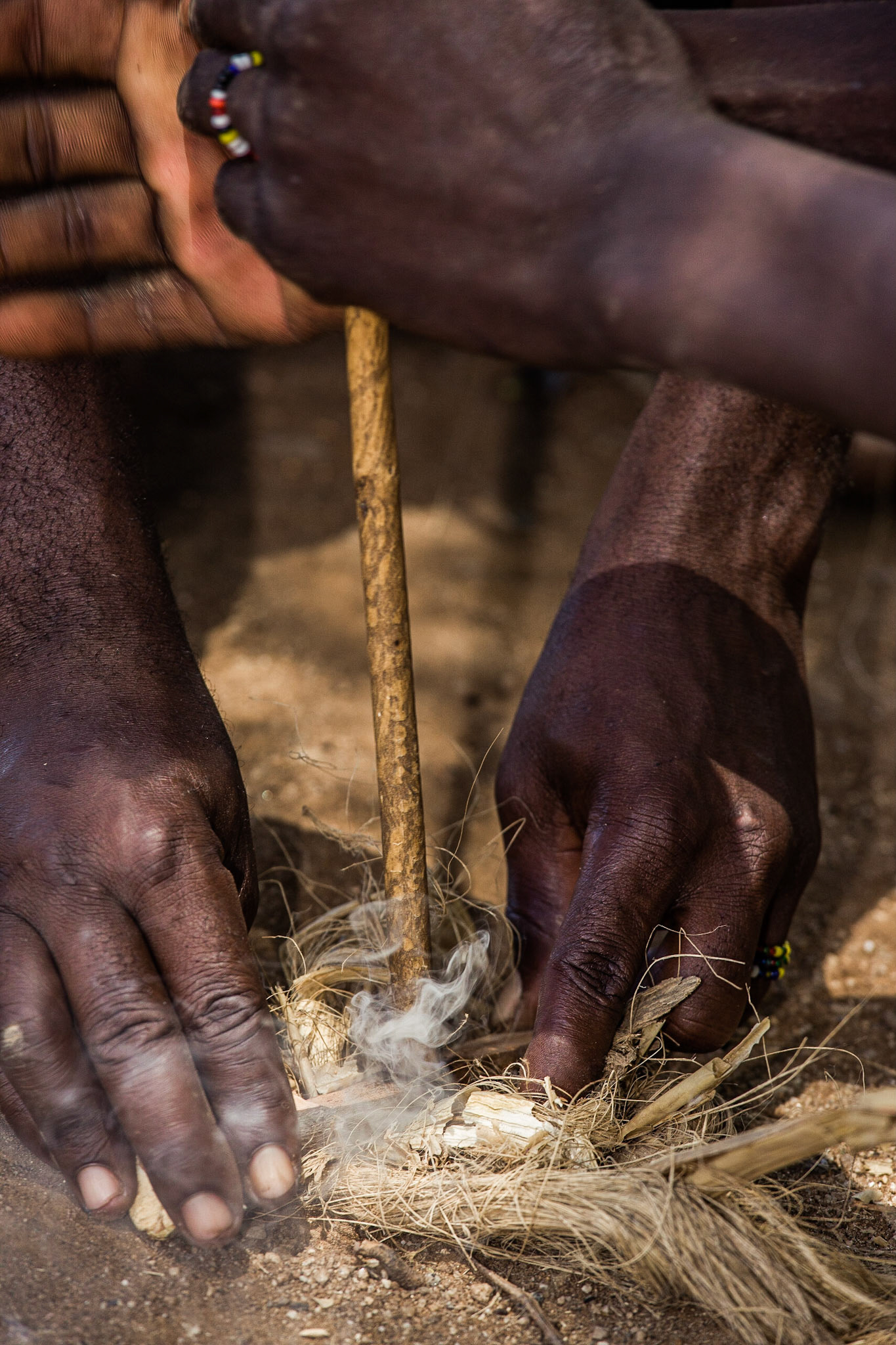 Hadza tribe, Lake Eyasi, Tanzania - 17 March 2011 / Lidé z kmene Hadza, Tanzánie, 2011