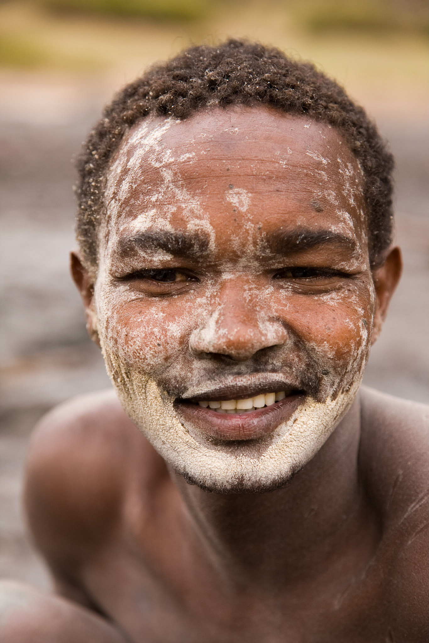 Na mnohých je vidět, že jsou ve vodě ponořeni téměř celý den.