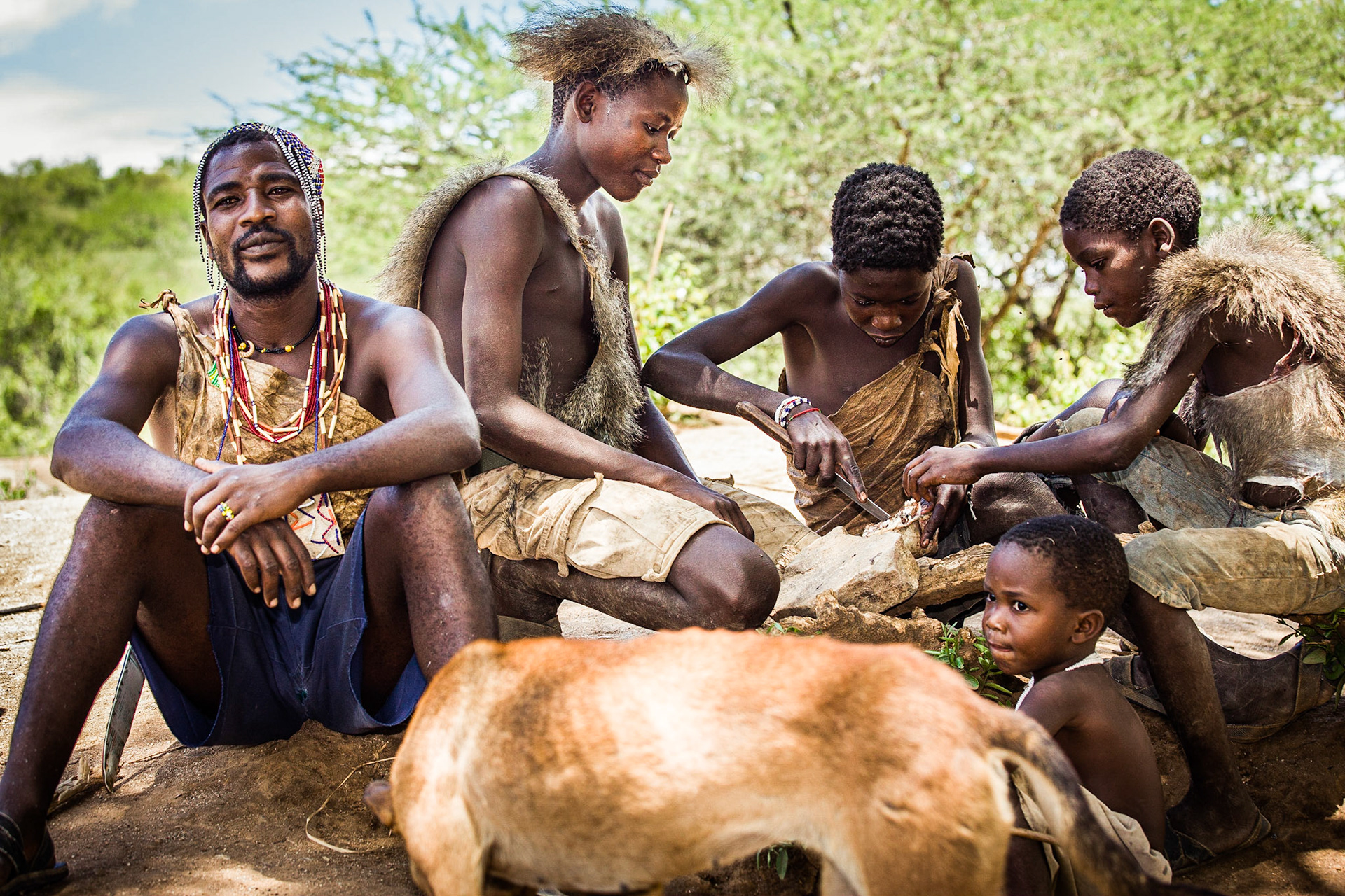 Hadza tribe, Lake Eyasi, Tanzania - 17 March 2011 / Lidé z kmene Hadza, Tanzánie, 2011