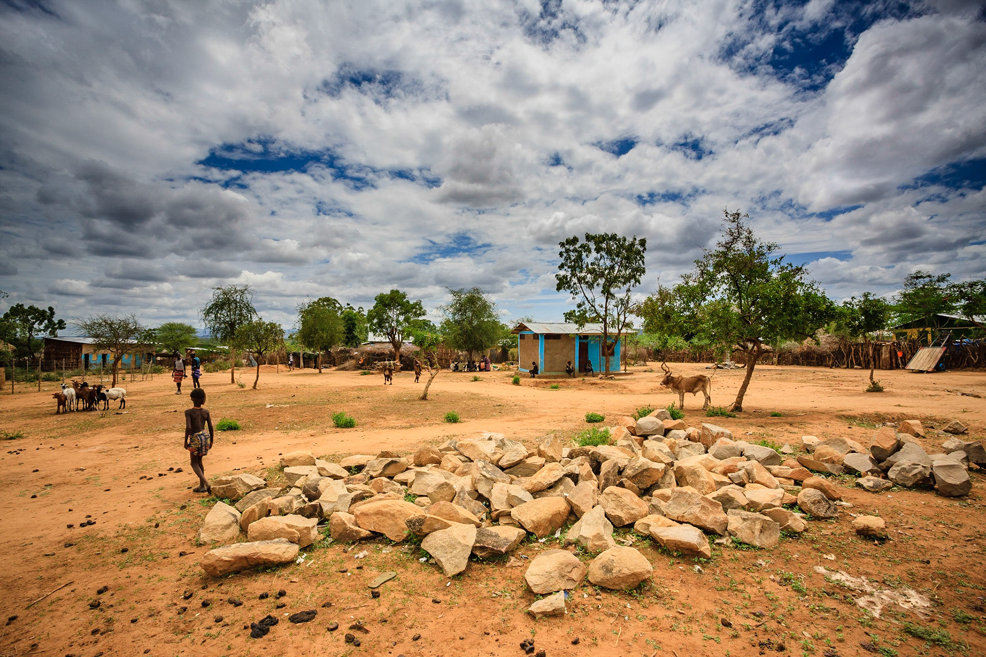Vesnice Turmi je centrem lidí kmene Hamr. Dvakrát týdně se zde koná trh, na kterém ale v podstatě není pro turisty nic zajímavého.