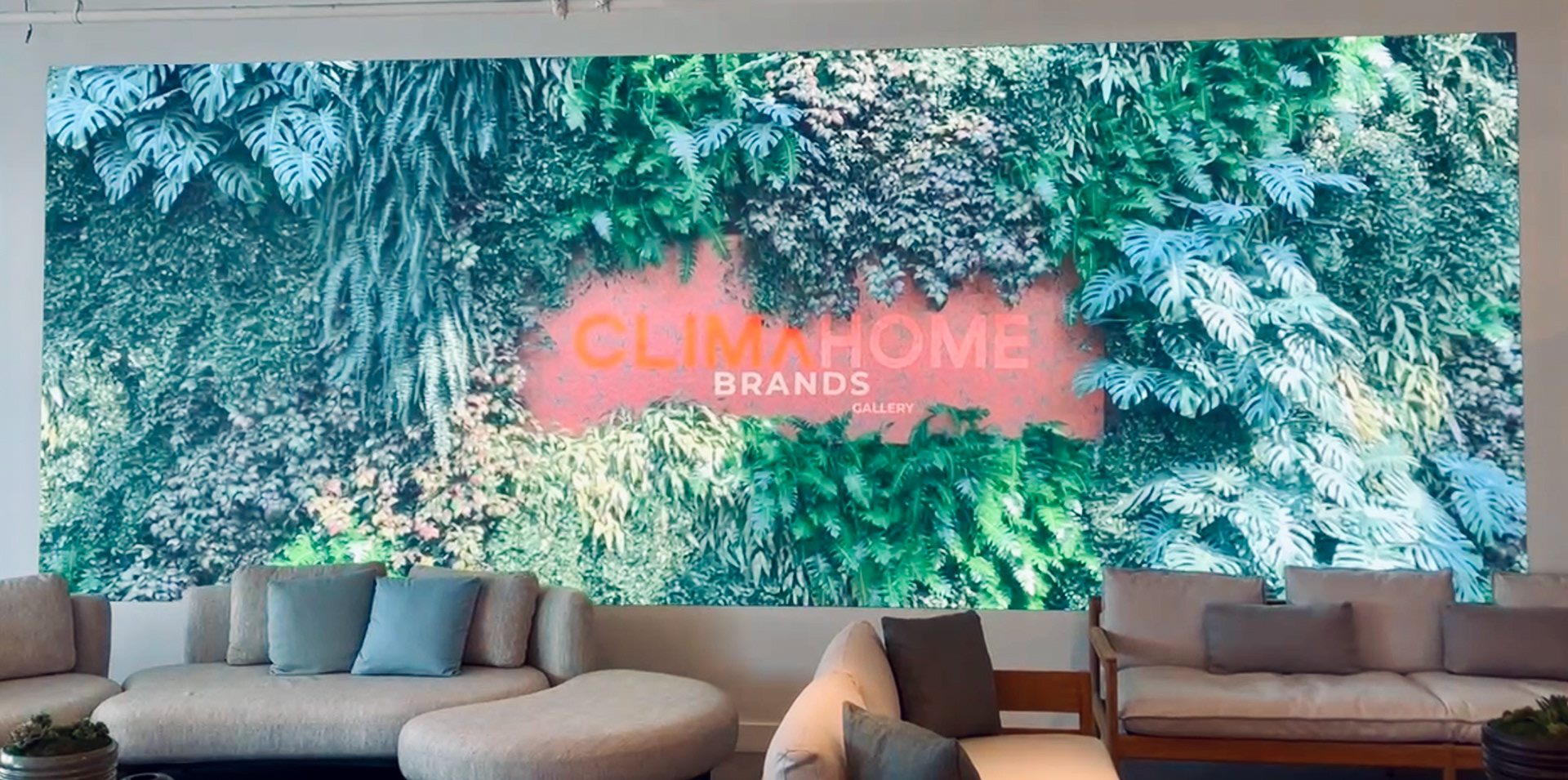 CLIMA HOME FURNITURE SHOWROOM  - VIDEO WALL 1.99mm