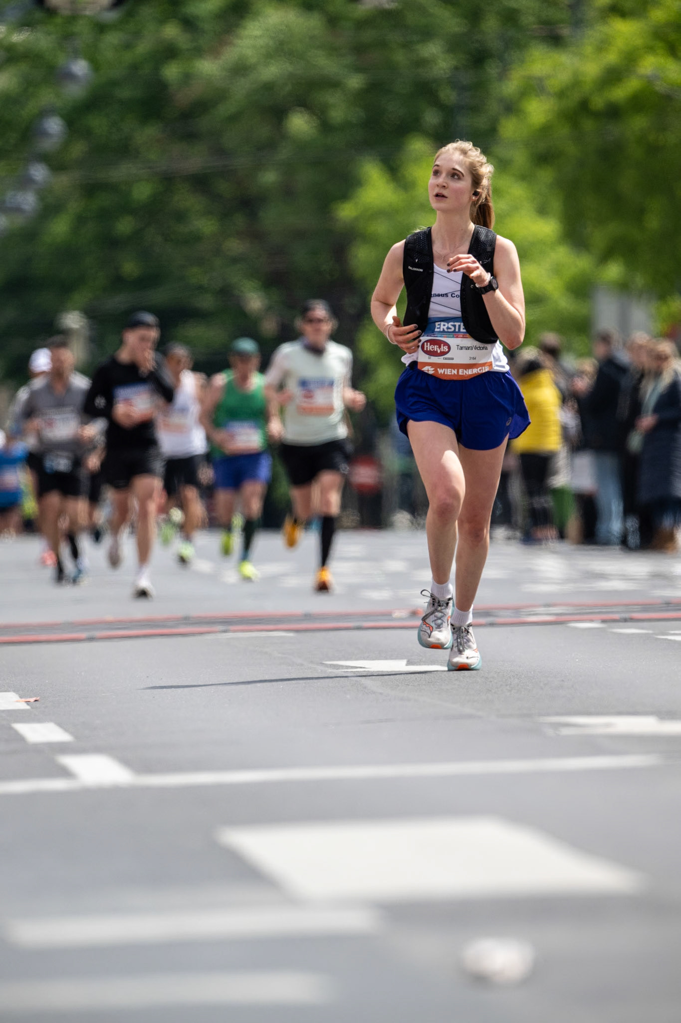VCM24-LEE00147