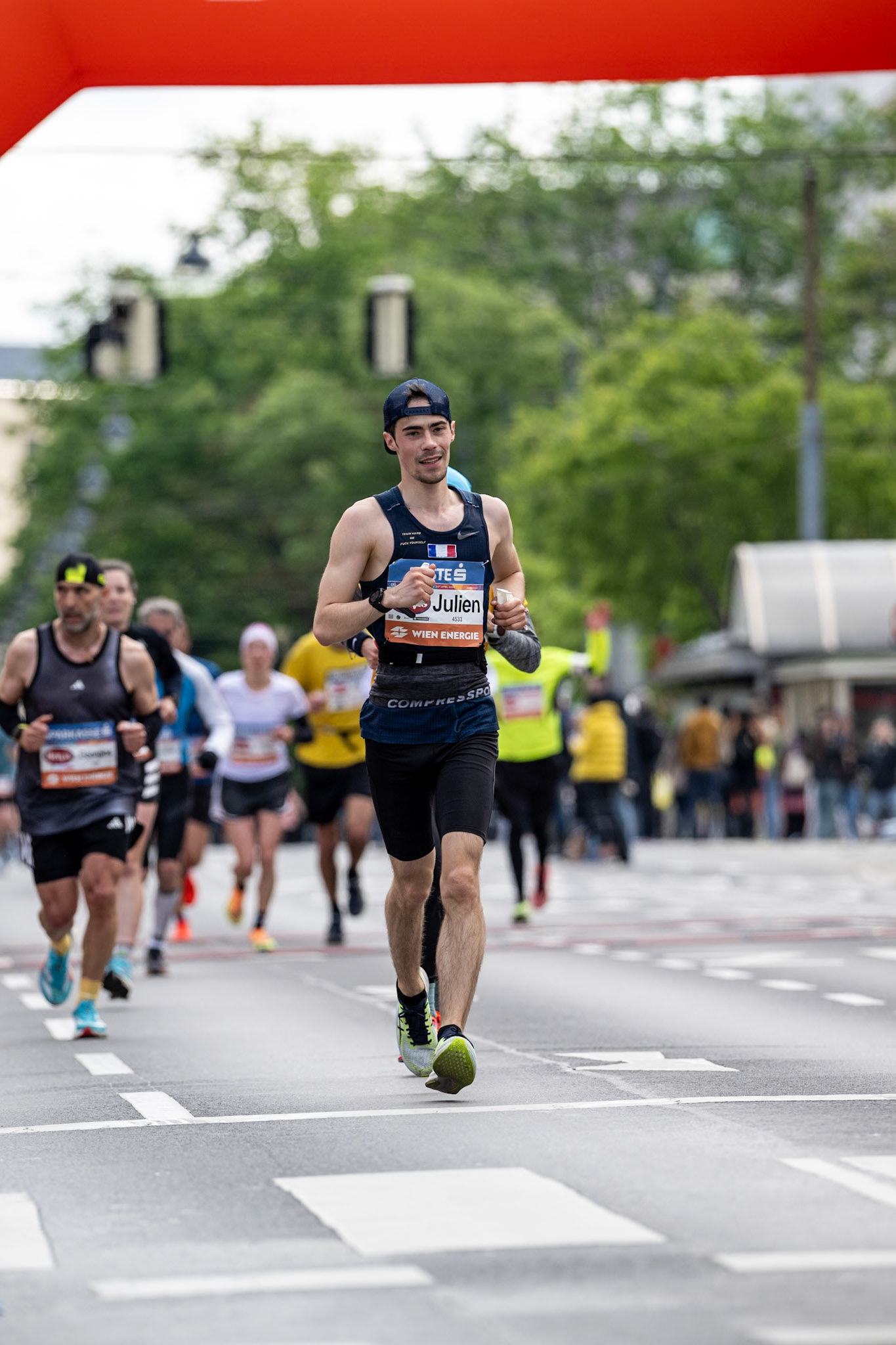 VCM24-LEE00273