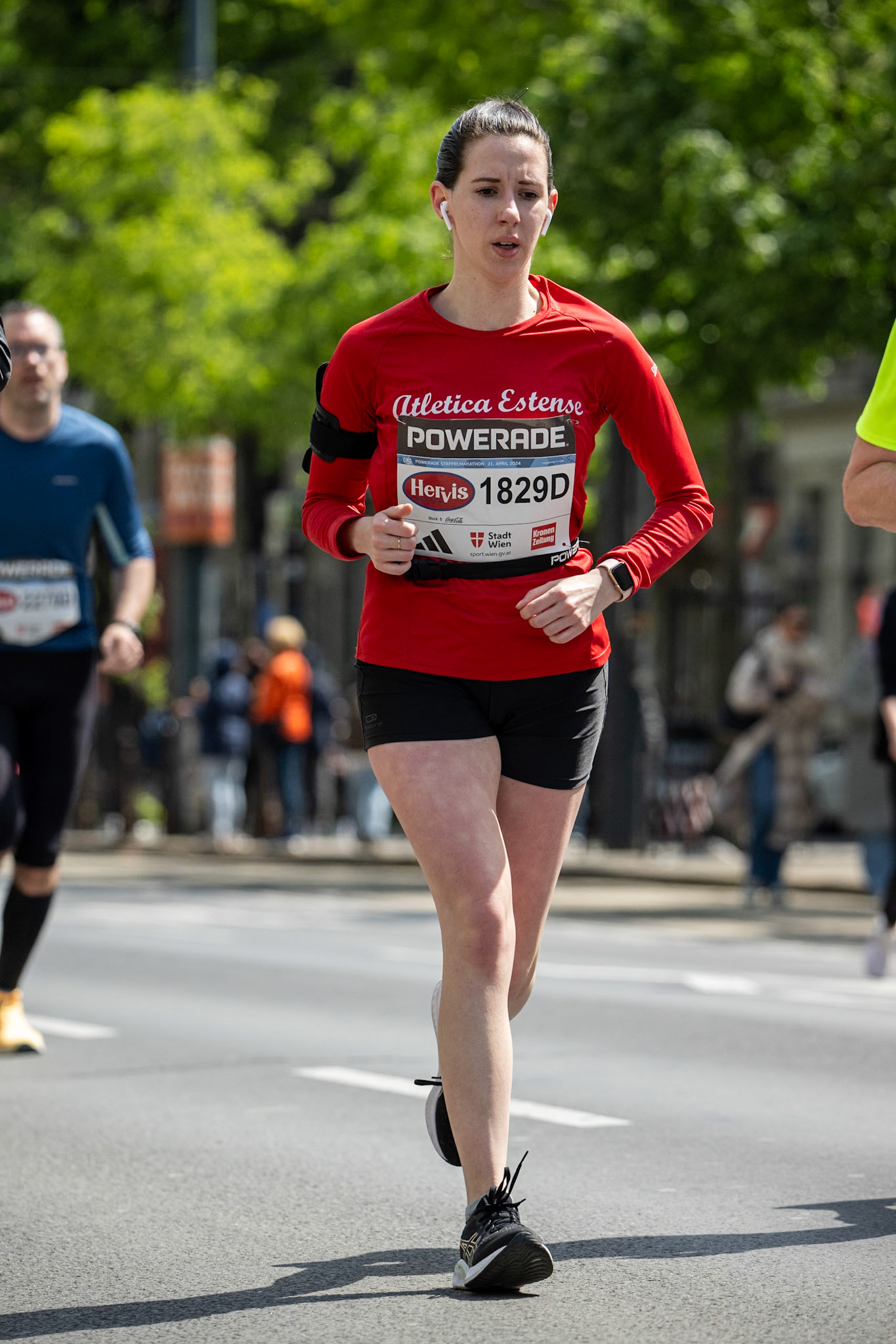 VCM24-LEE00548