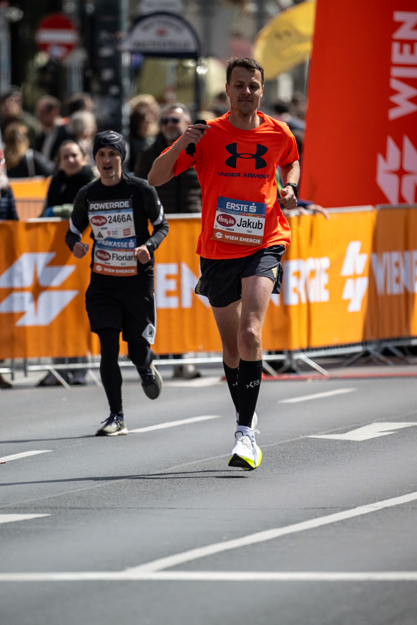 VCM24-LEE00042